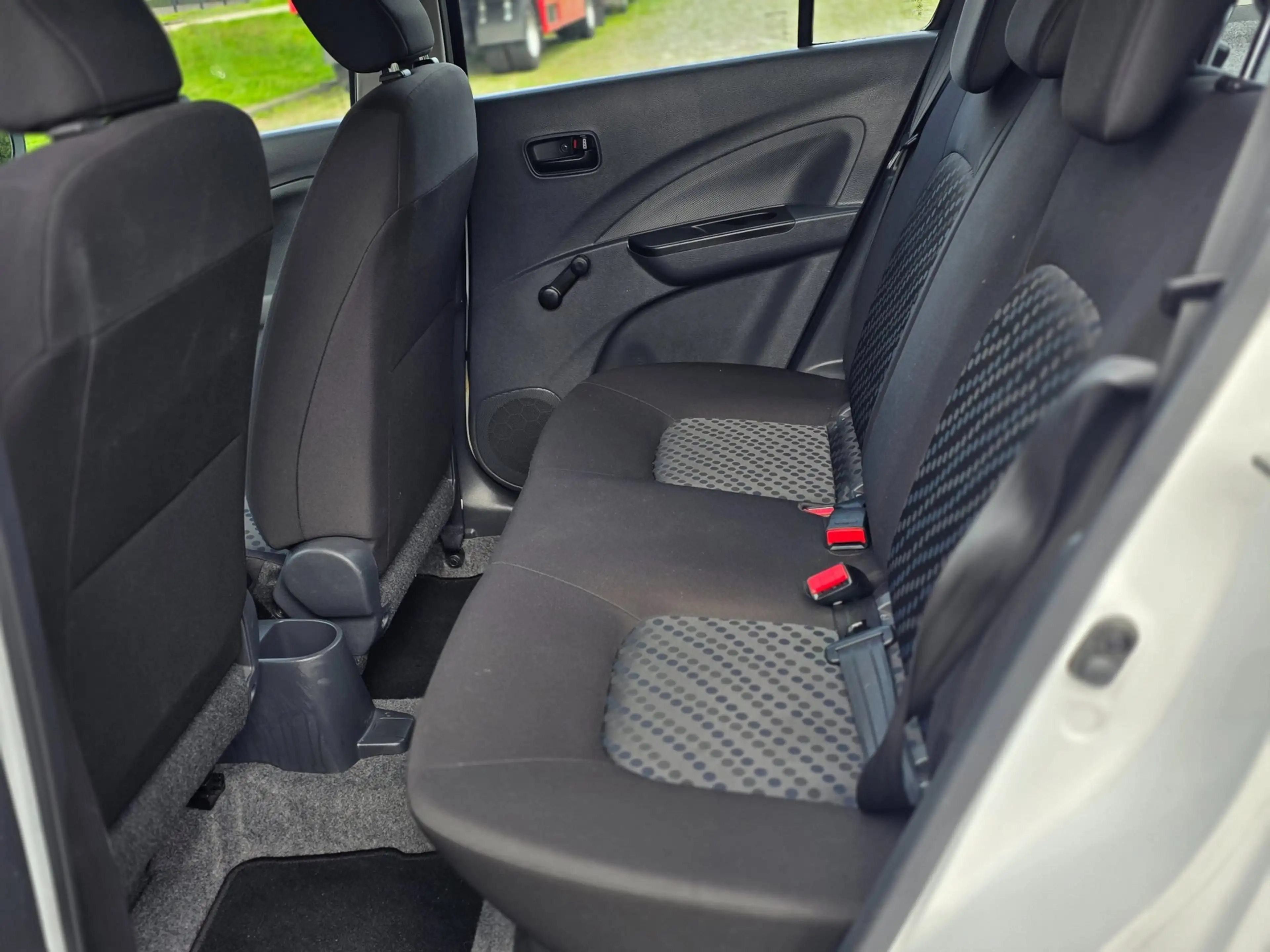 Suzuki Celerio 1.0 Comfort 1e eigenaar dealer onderhouden Bluetoo — photo 9