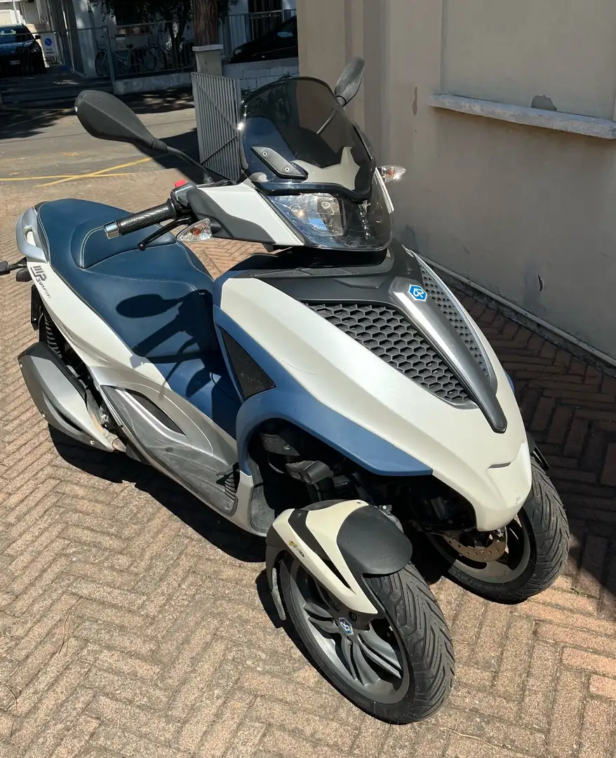 Piaggio MP3 300 LT Yourban - 1