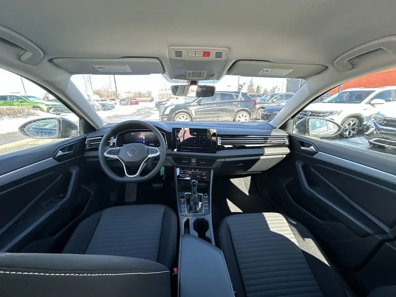 Volkswagen Jetta снимка Volkswagen Jetta