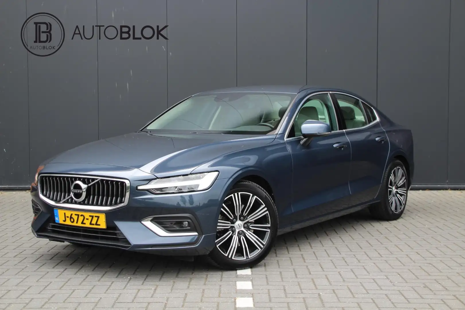 Volvo S60 2.0 B3 Inscription Trekhaak | AUTOPILOT | BLIS | L Bleu - 1