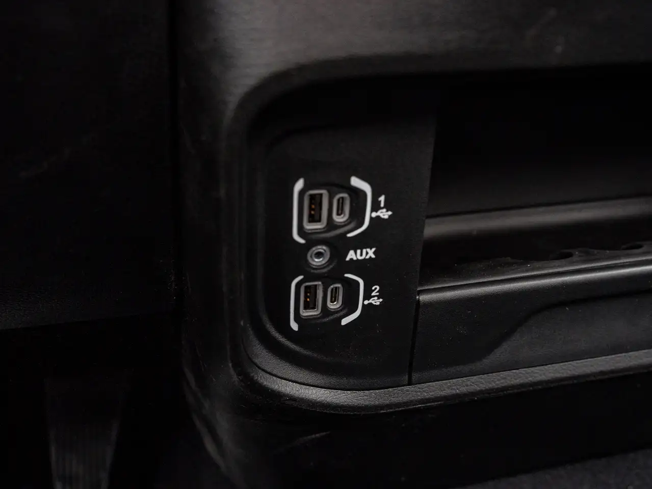 RAM 2500 снимка RAM 2500