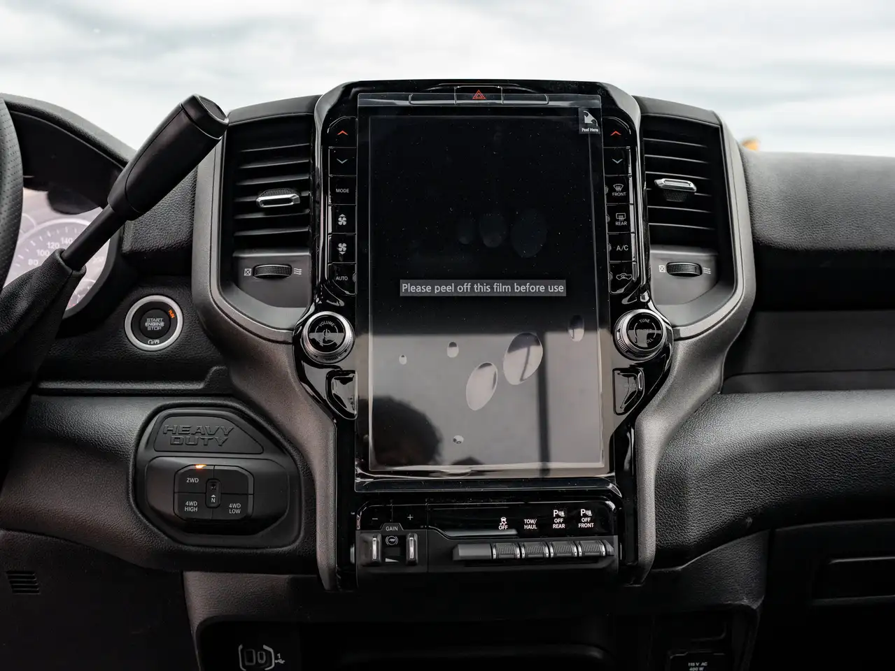 RAM 2500 снимка RAM 2500