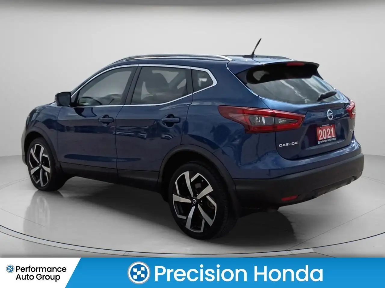 Nissan Qashqai снимка Nissan Qashqai