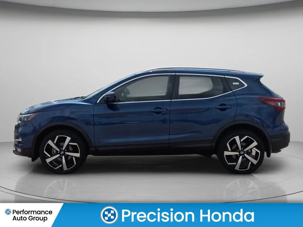Nissan Qashqai снимка Nissan Qashqai