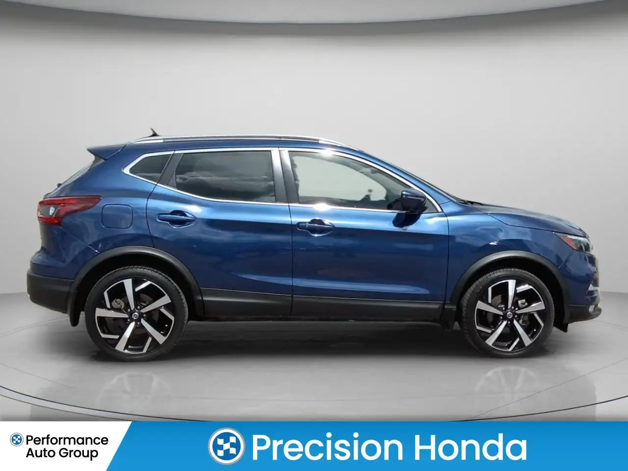 Nissan Qashqai снимка Nissan Qashqai