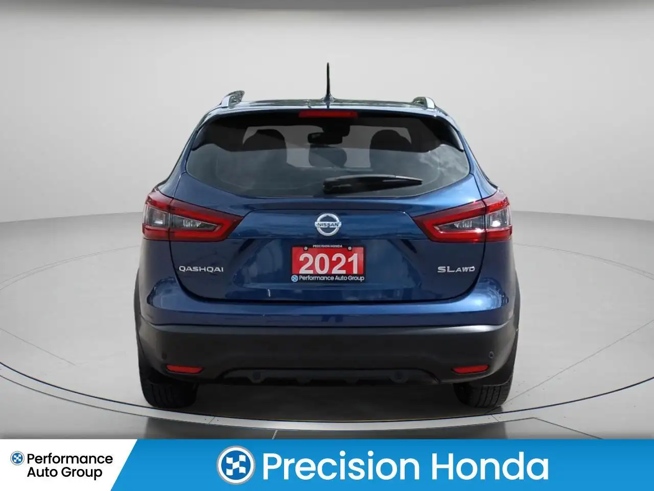 Nissan Qashqai снимка Nissan Qashqai