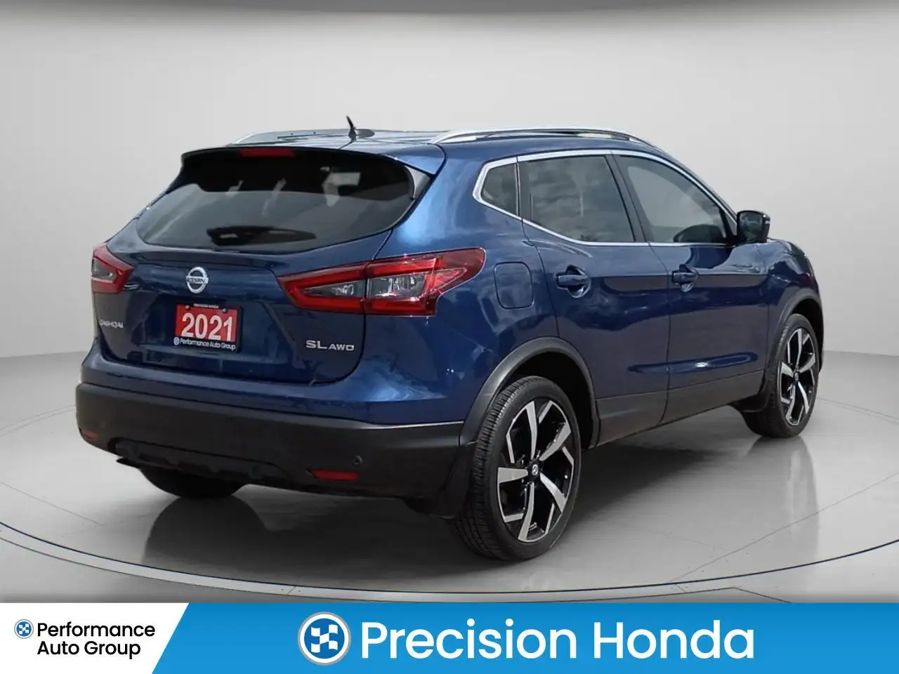 Nissan Qashqai снимка Nissan Qashqai