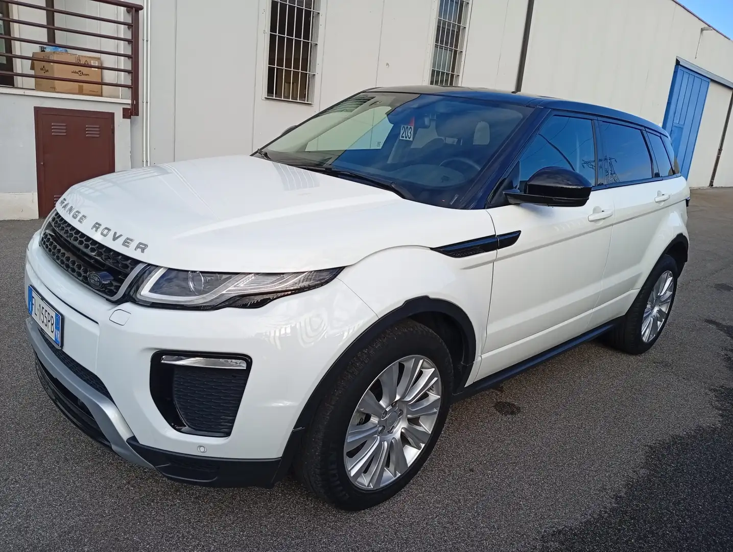 Land Rover Range Rover Evoque Range Rover Evoque 2.0 TD4 180 CV 5p. HSE Bianco - 2