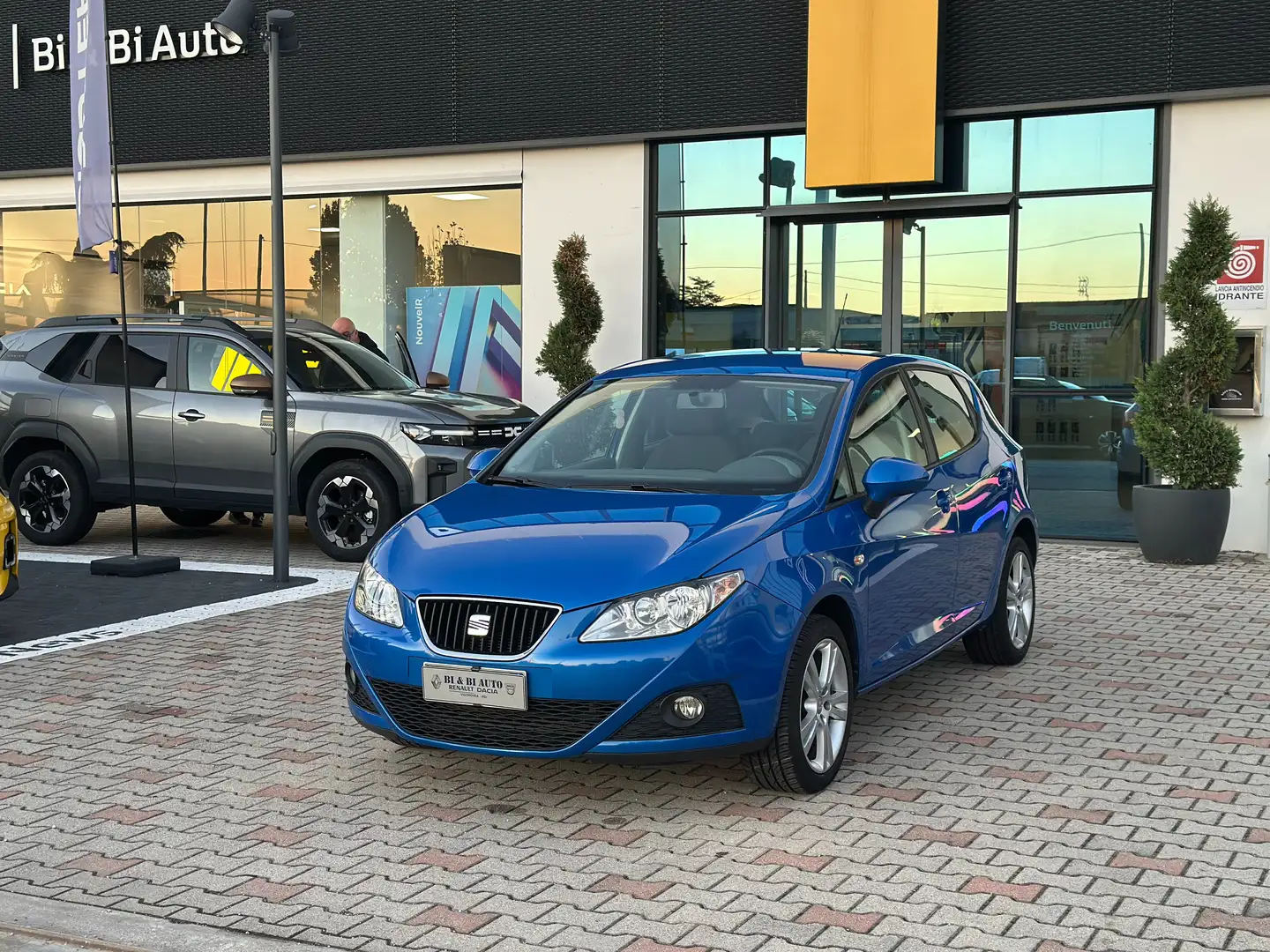 SEAT Ibiza Ibiza IV 2008 Berlina SC 1.6 tdi cr Style Blu/Azzurro - 1