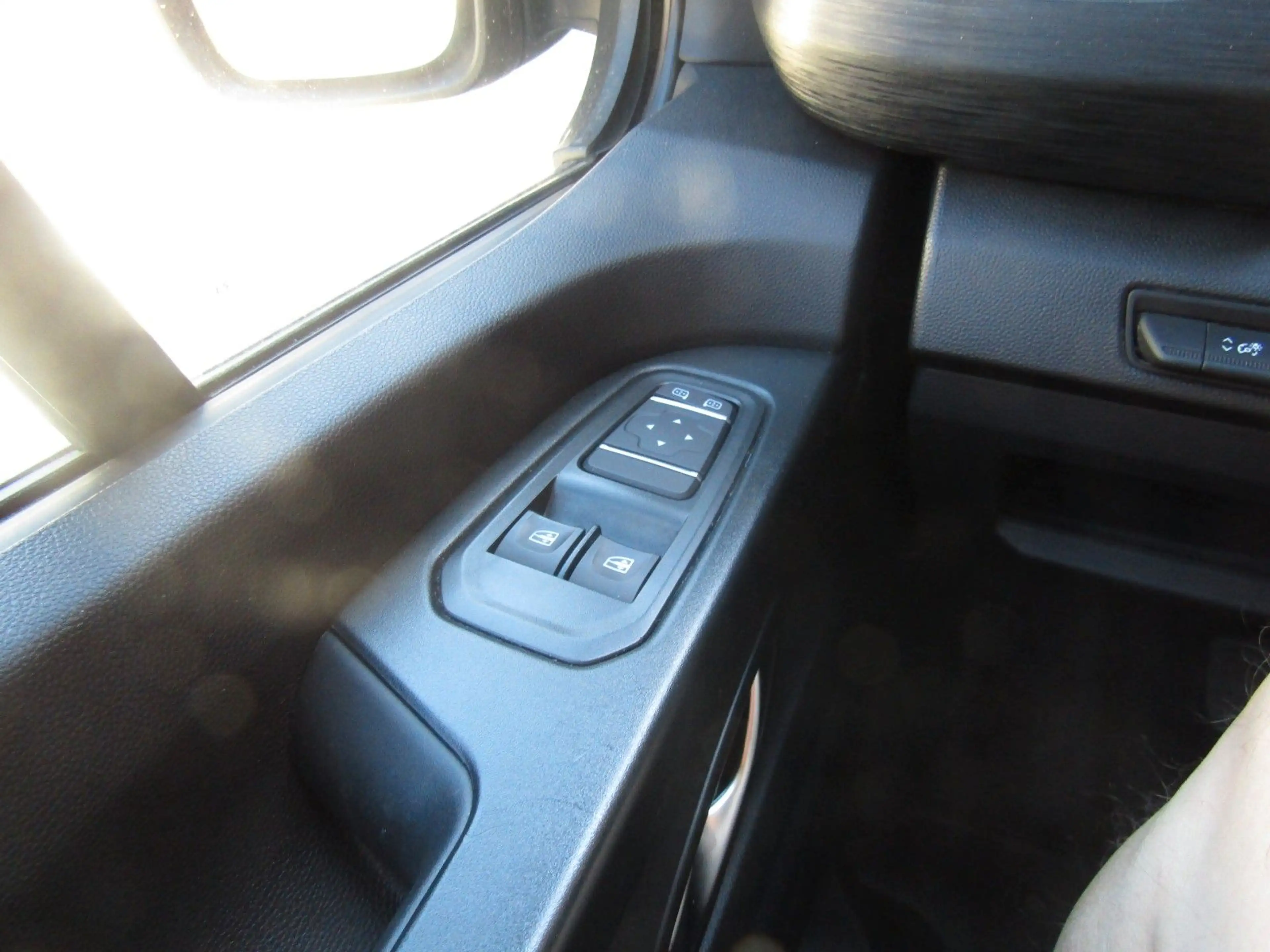 Renault Trafic 9 Sitzer L2 Equilibre Blue dCi 150 3,1t — photo 13