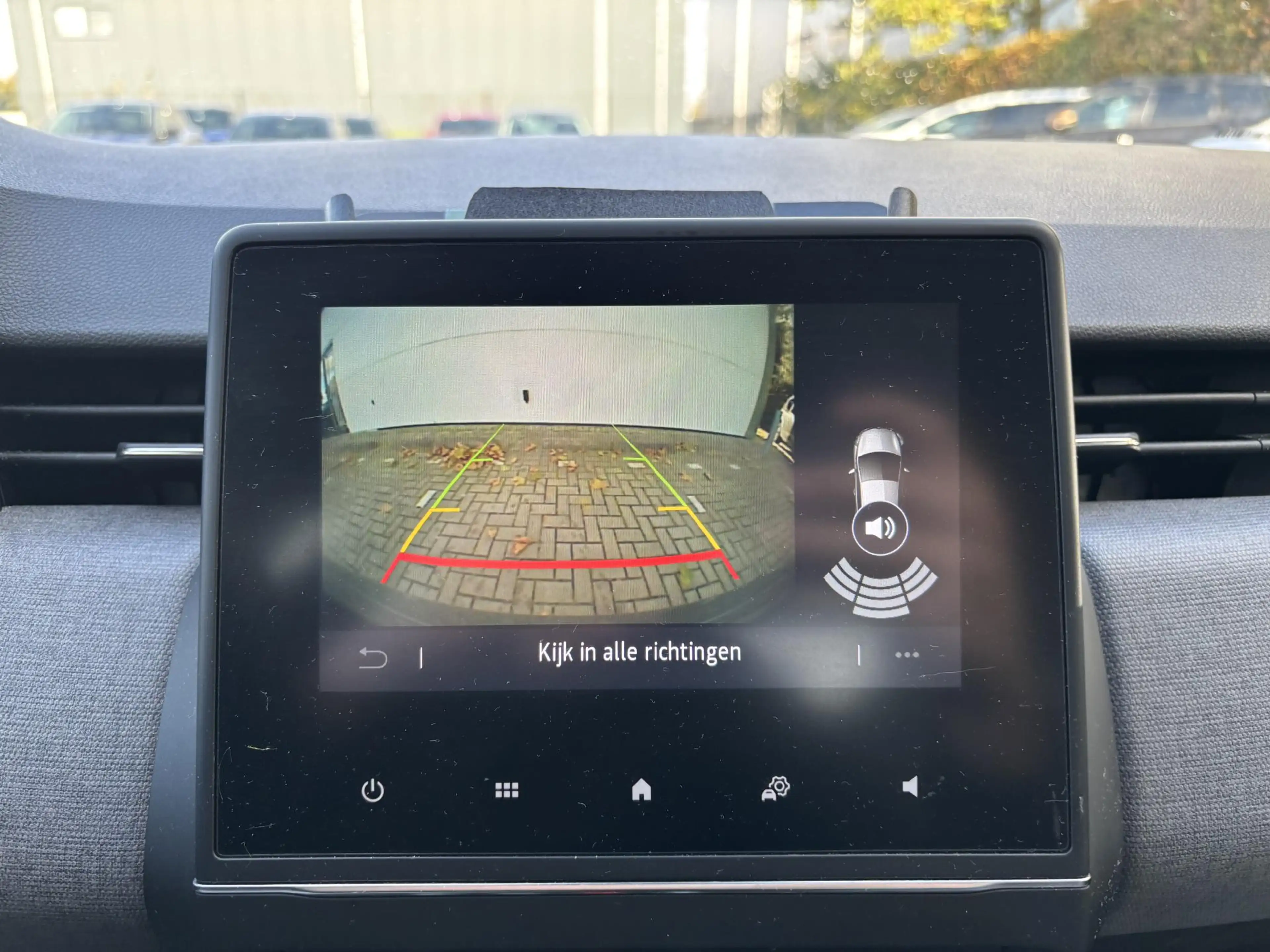 Renault Clio 1.0 TCe 90 GPF evolution l Pack Navigation l Achte — photo 10