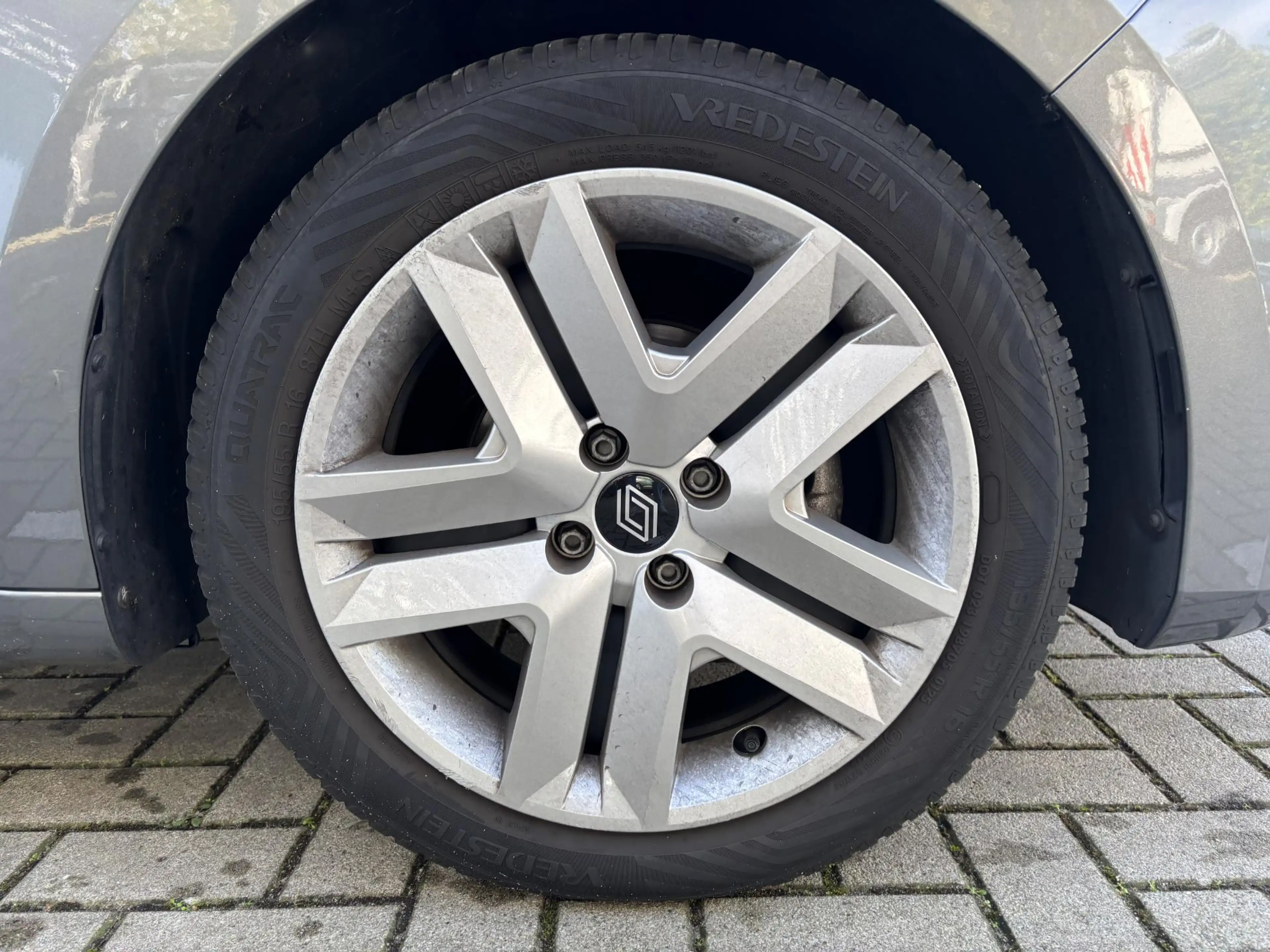Renault Clio 1.0 TCe 90 GPF evolution l Pack Navigation l Achte — photo 23