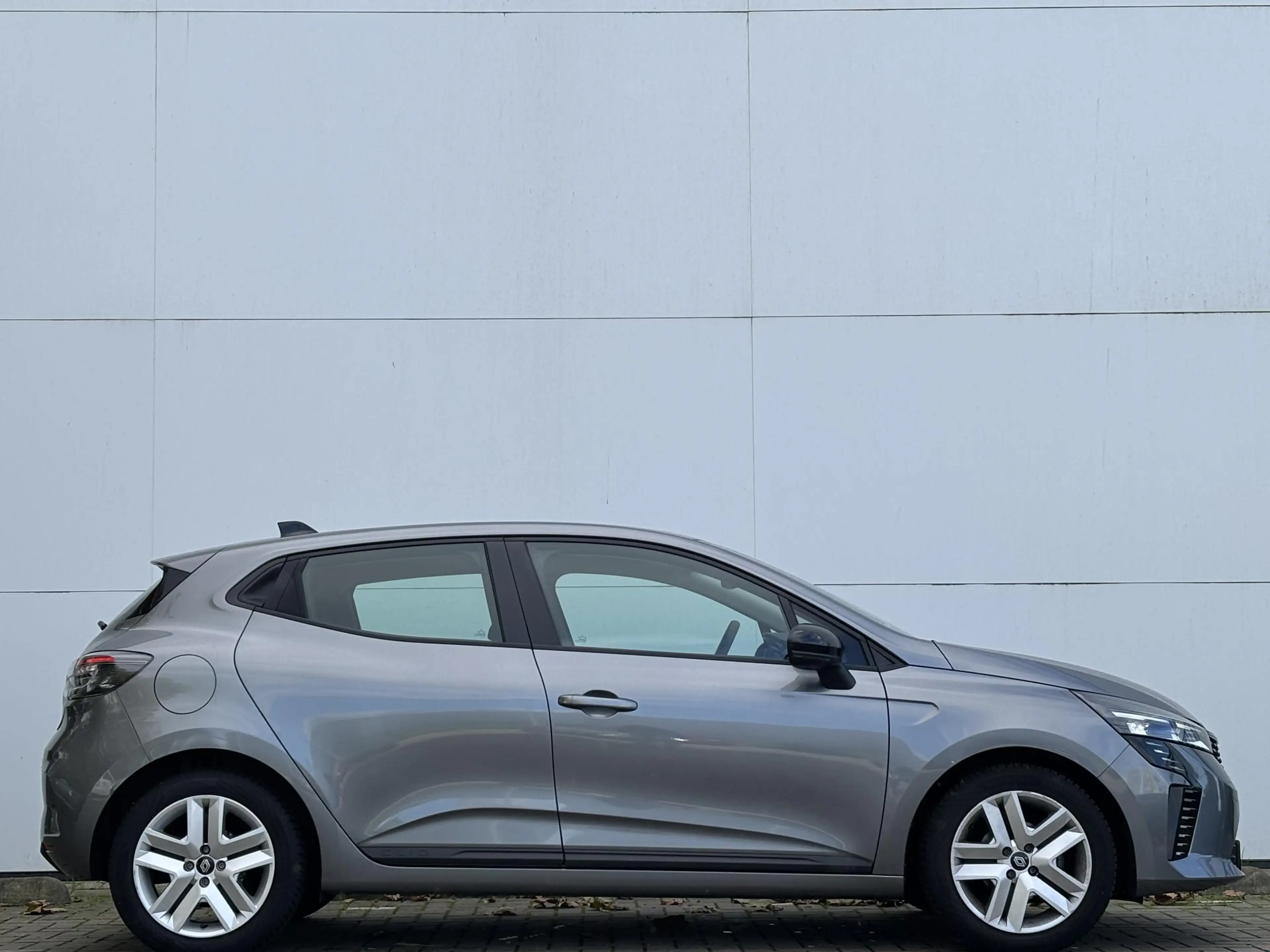 Renault Clio 1.0 TCe 90 GPF evolution l Pack Navigation l Achte — photo 14