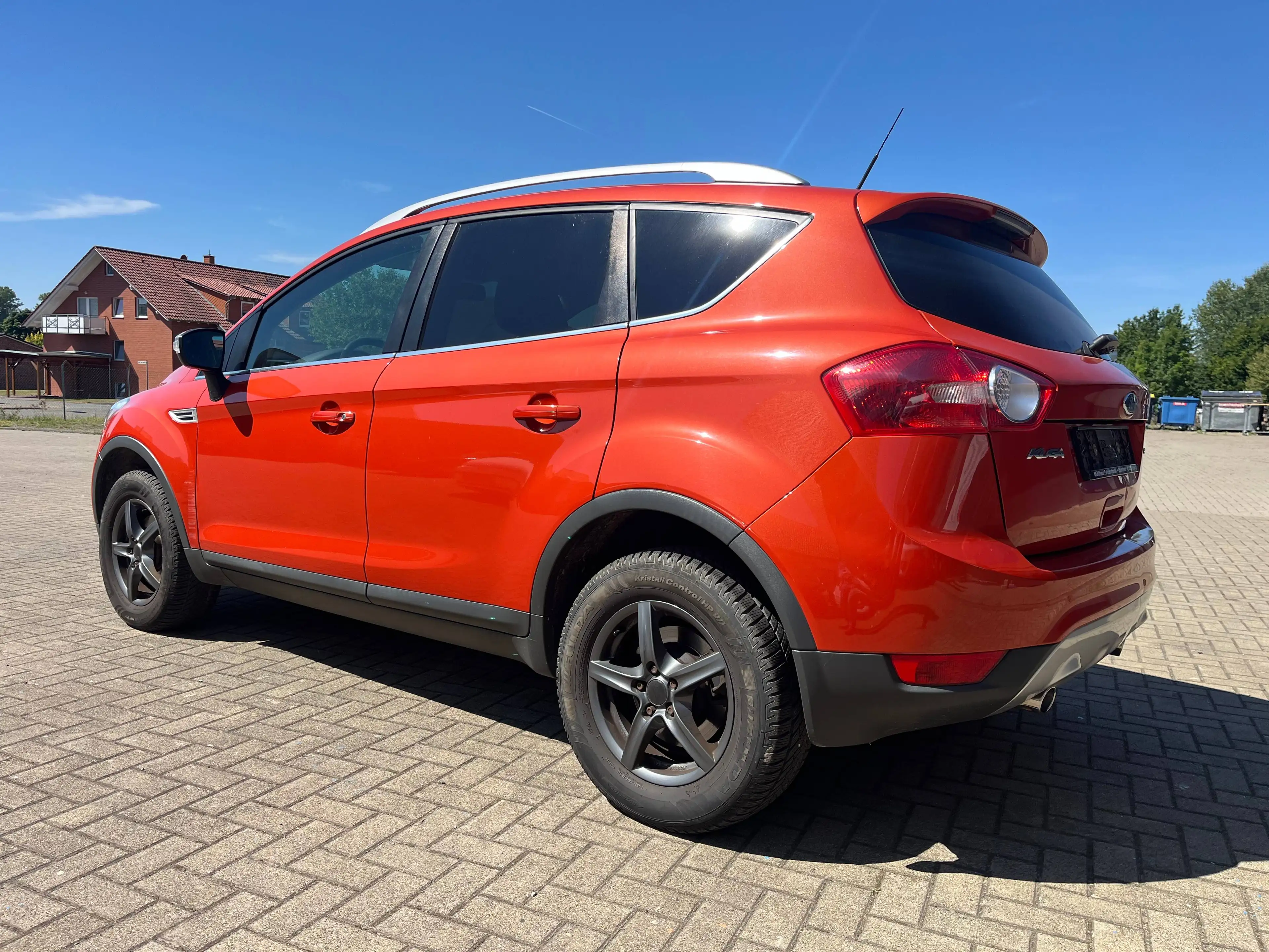 Ford Kuga 2.0 TDCi, EZ 11.2010, 140 PS, TÜV neu, 1. Hand, Alu — photo 7