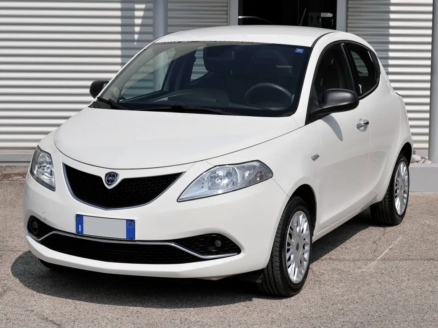 Lancia Ypsilon 1.2 69cv 5p Silver Bianco - 1
