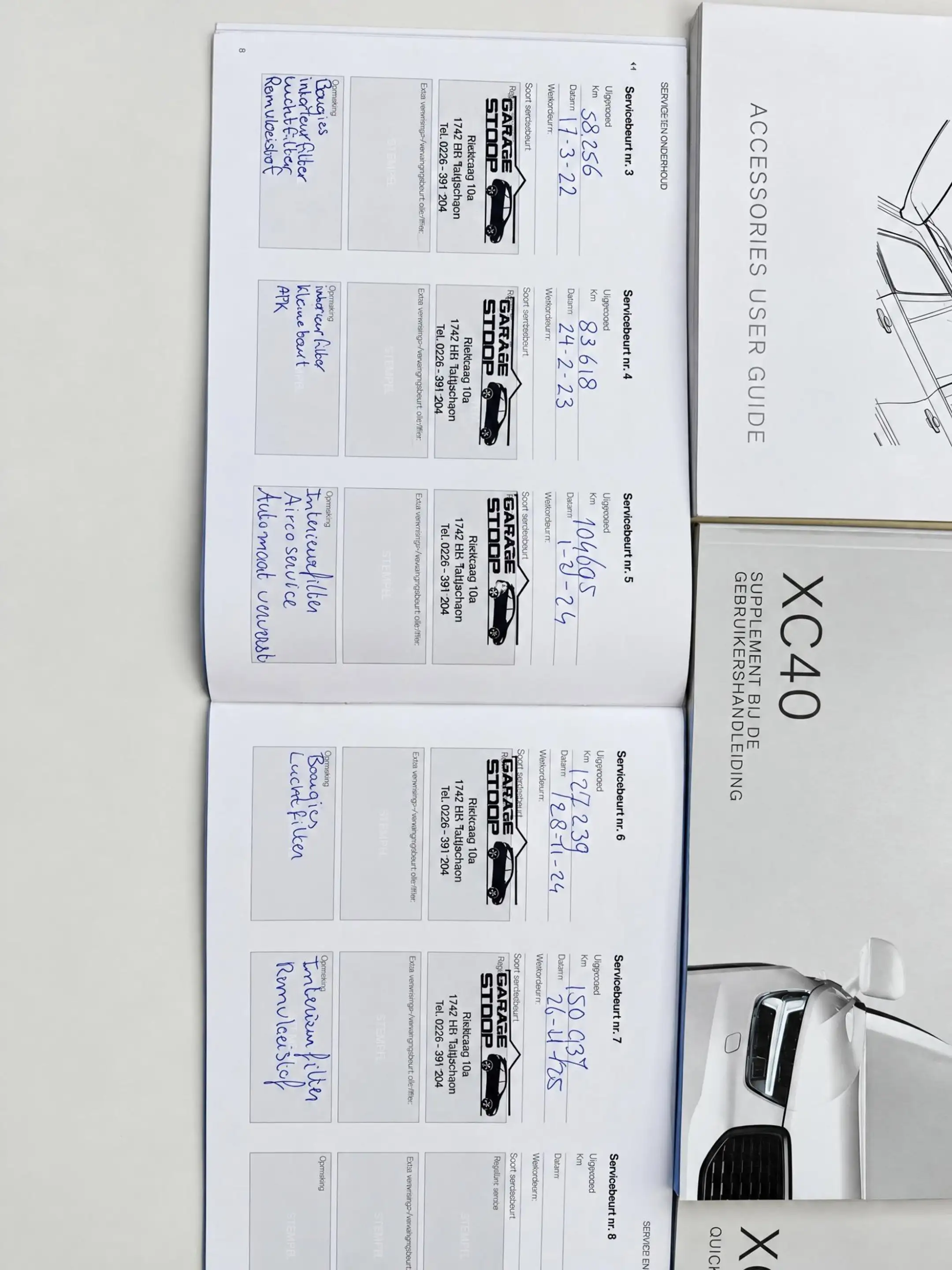 Volvo XC40 2.0 T4 Momentum // LEDER // PANO // El. TREKHAAK / — photo 30