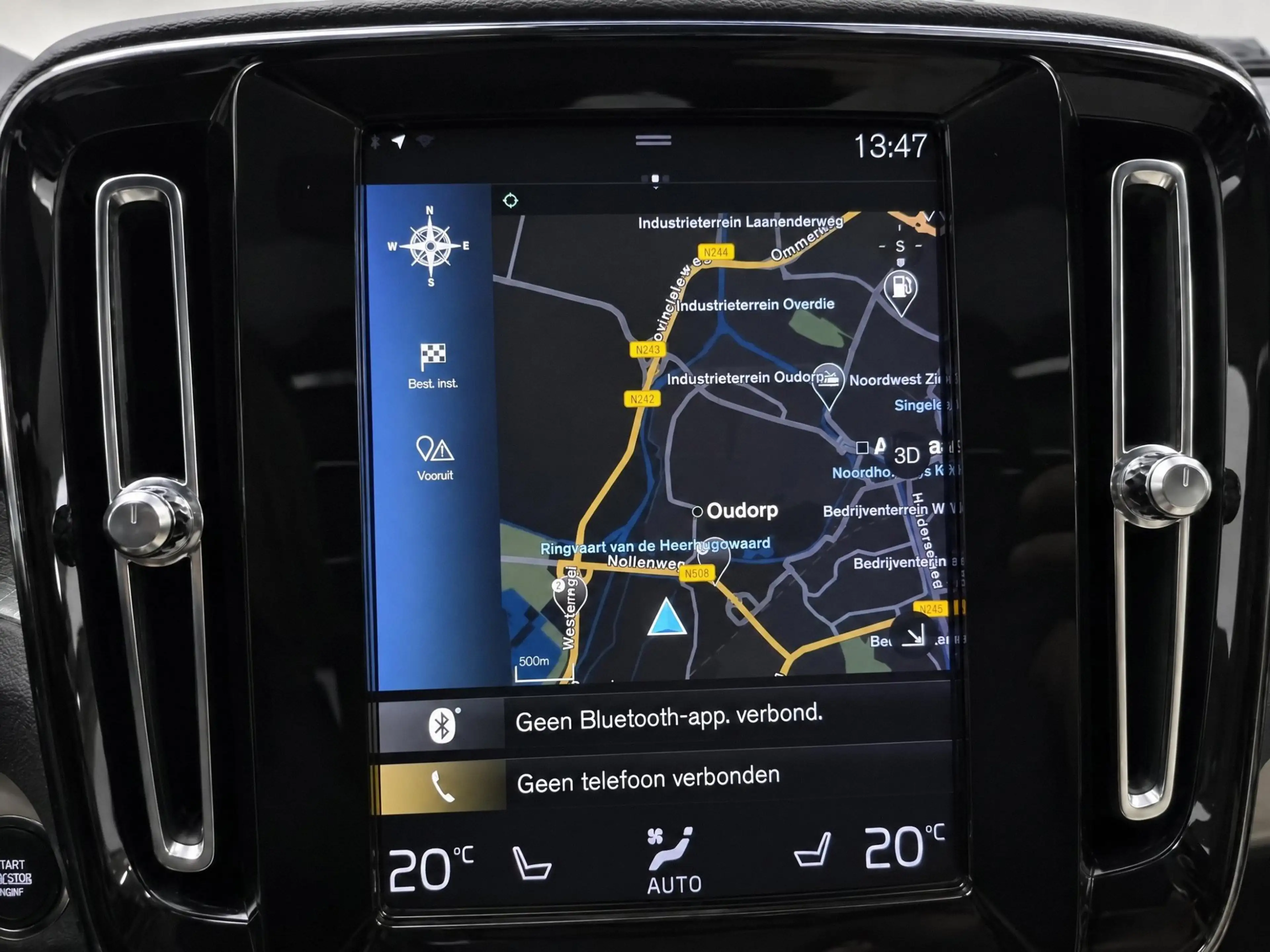 Volvo XC40 2.0 T4 Momentum // LEDER // PANO // El. TREKHAAK / — photo 20