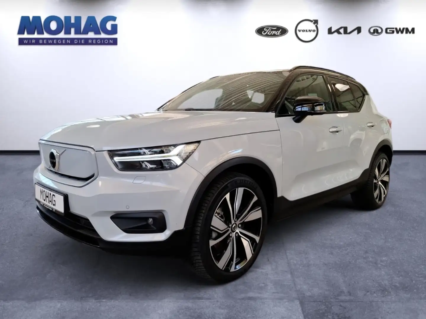 Volvo XC40 Pure Electric P8 AWD R-Design Vollausstattung Argent - 1