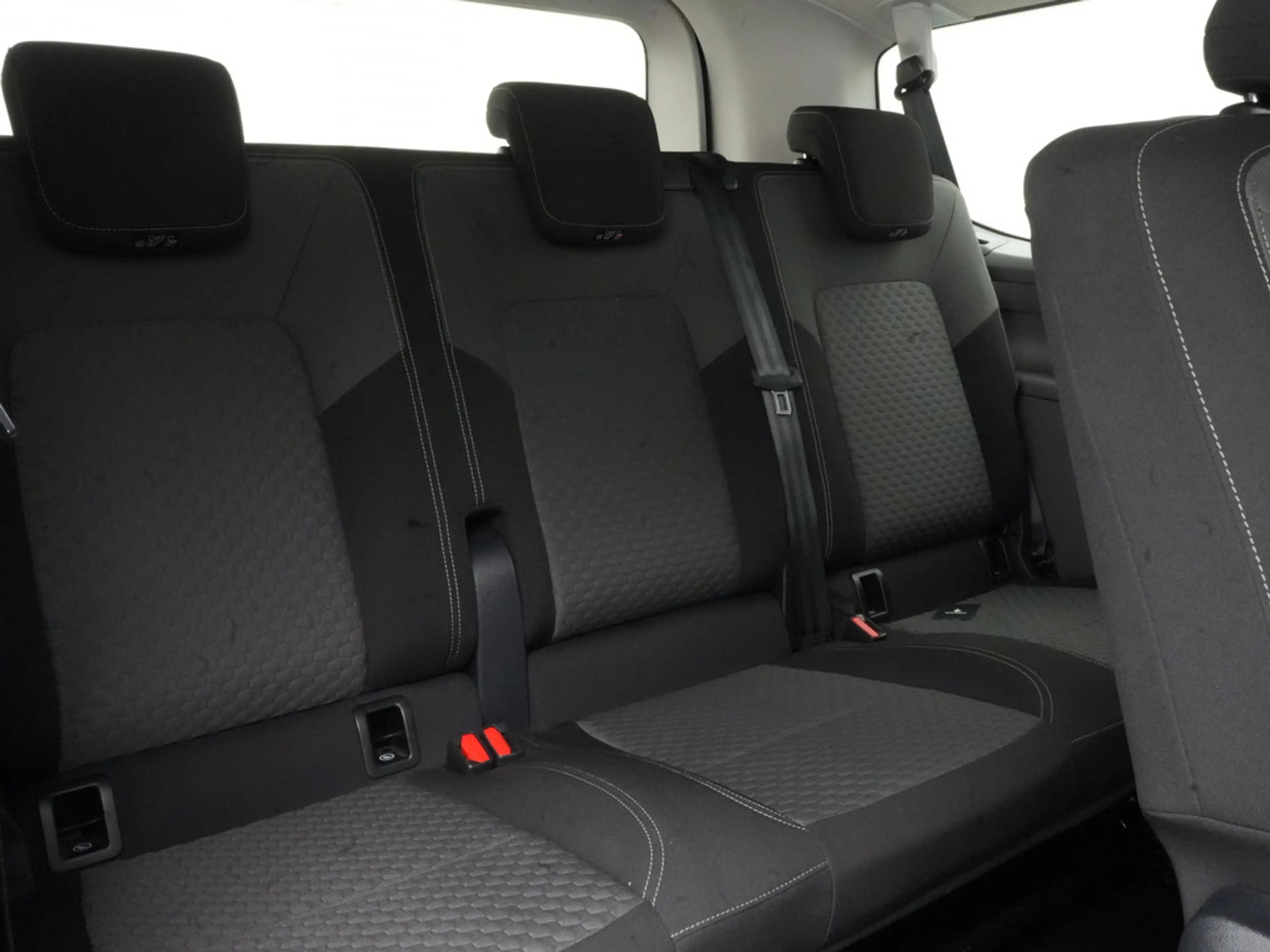 Volkswagen T7 Caravelle Life AUT. 9-SITZER LED PDC VIRT SHZ — photo 11