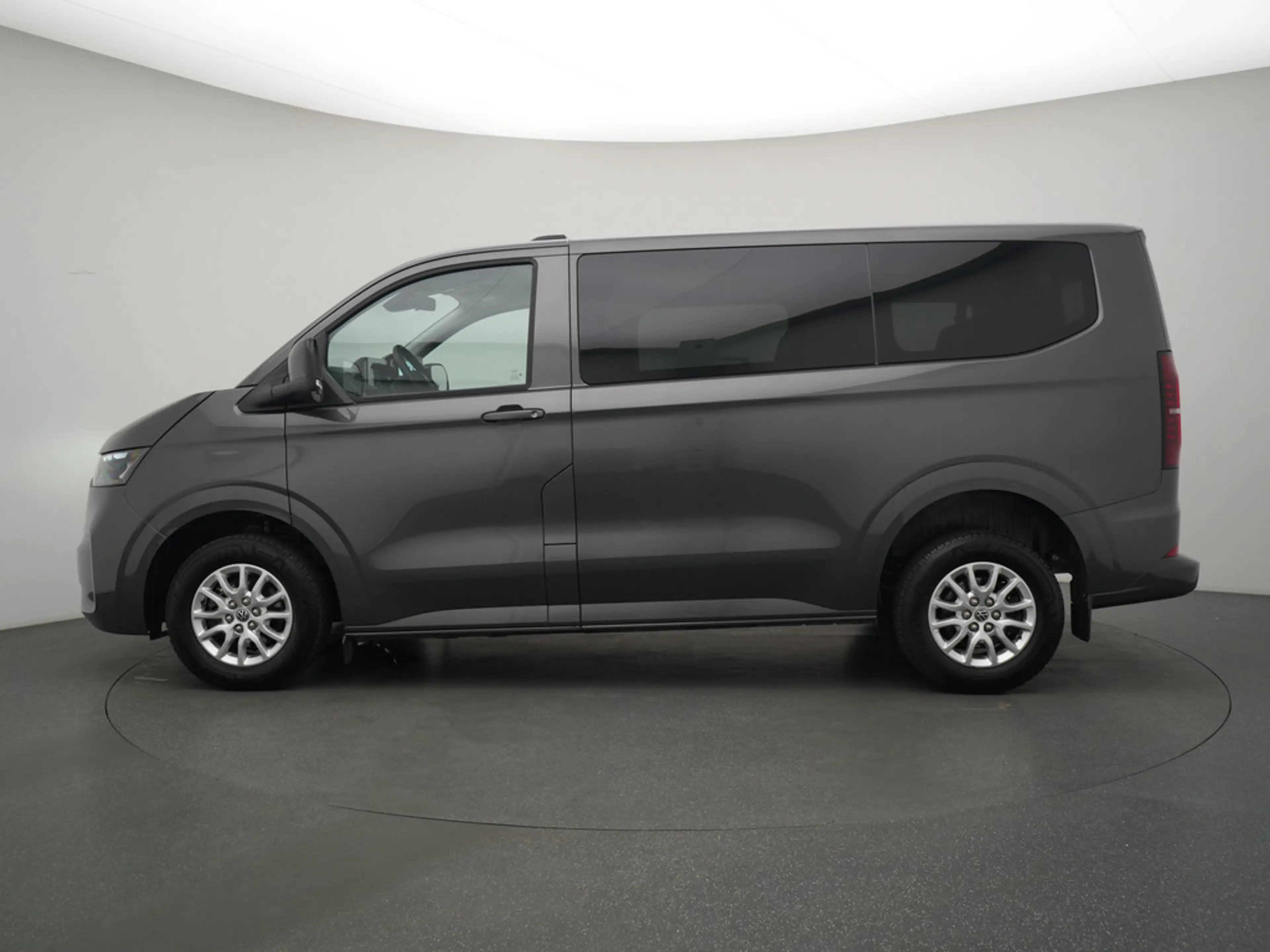 Volkswagen T7 Caravelle Life AUT. 9-SITZER LED PDC VIRT SHZ — photo 13