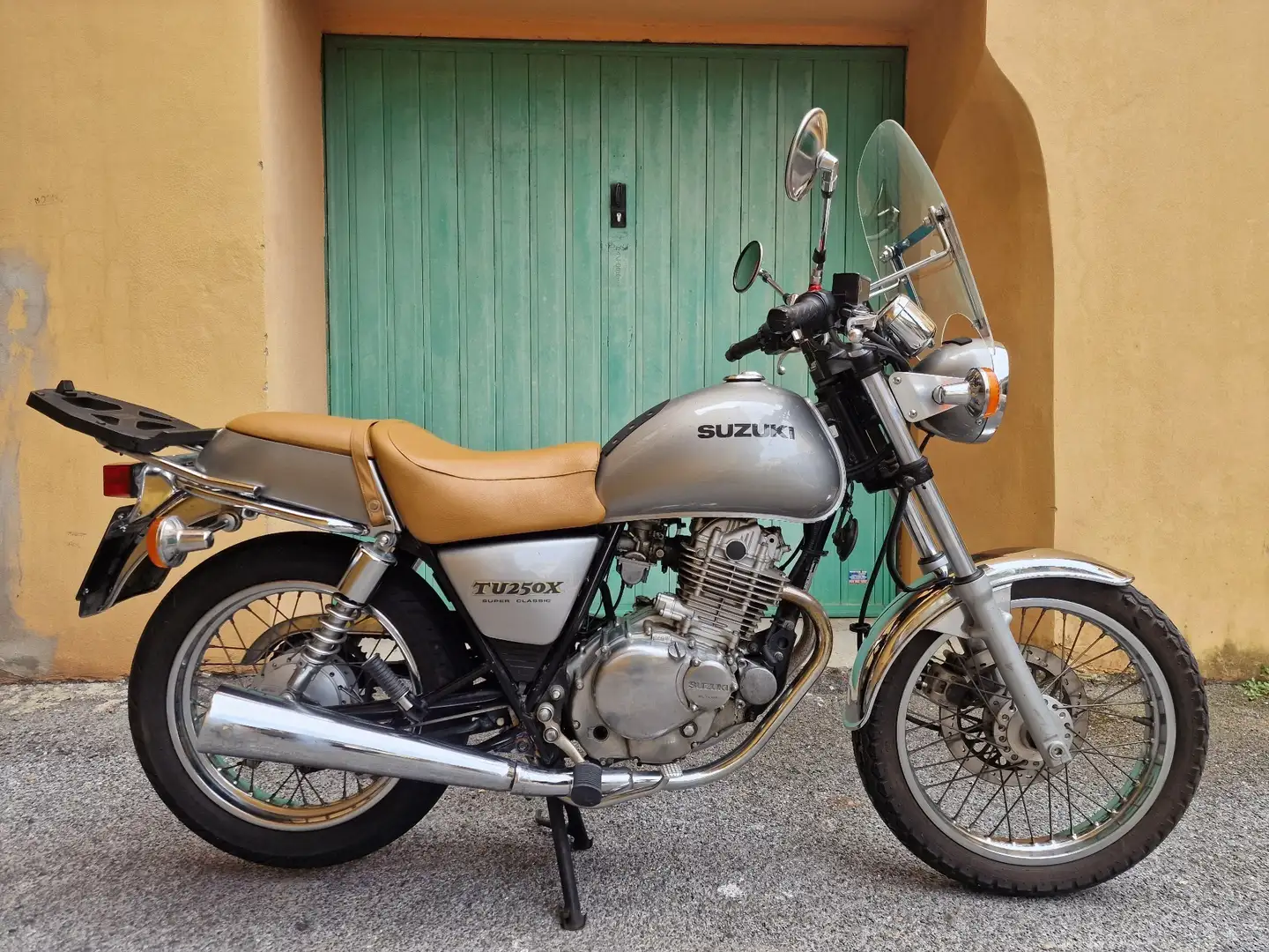 Suzuki TU 250 Argento - 1