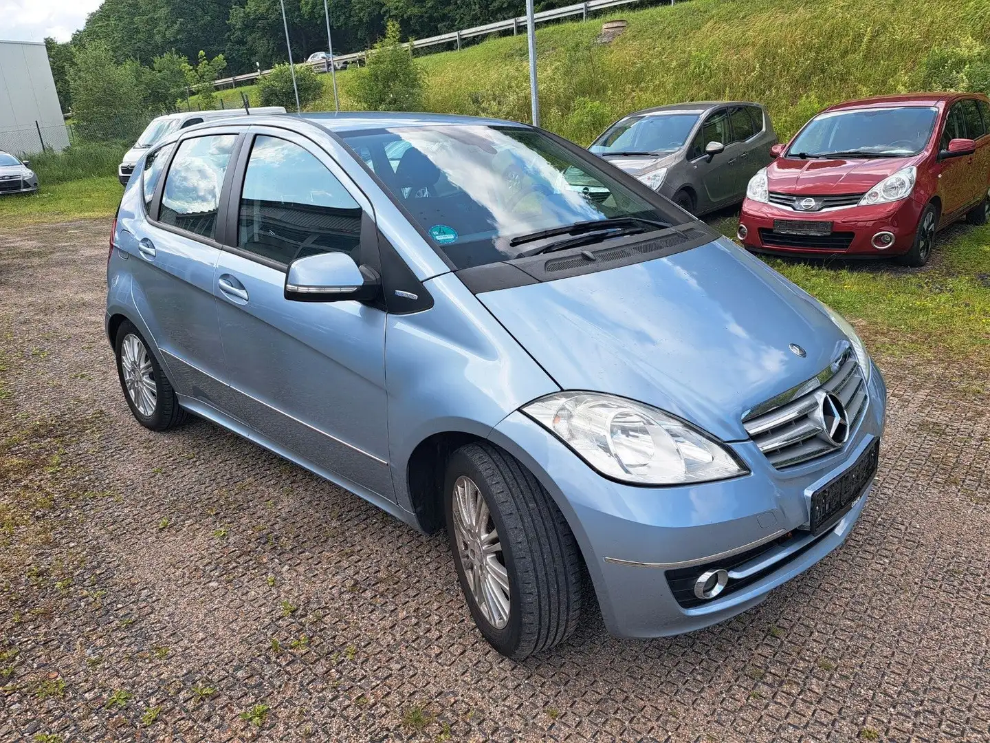 Mercedes-Benz A 180 Elegance Klima M+S Teilleder Azul - 1