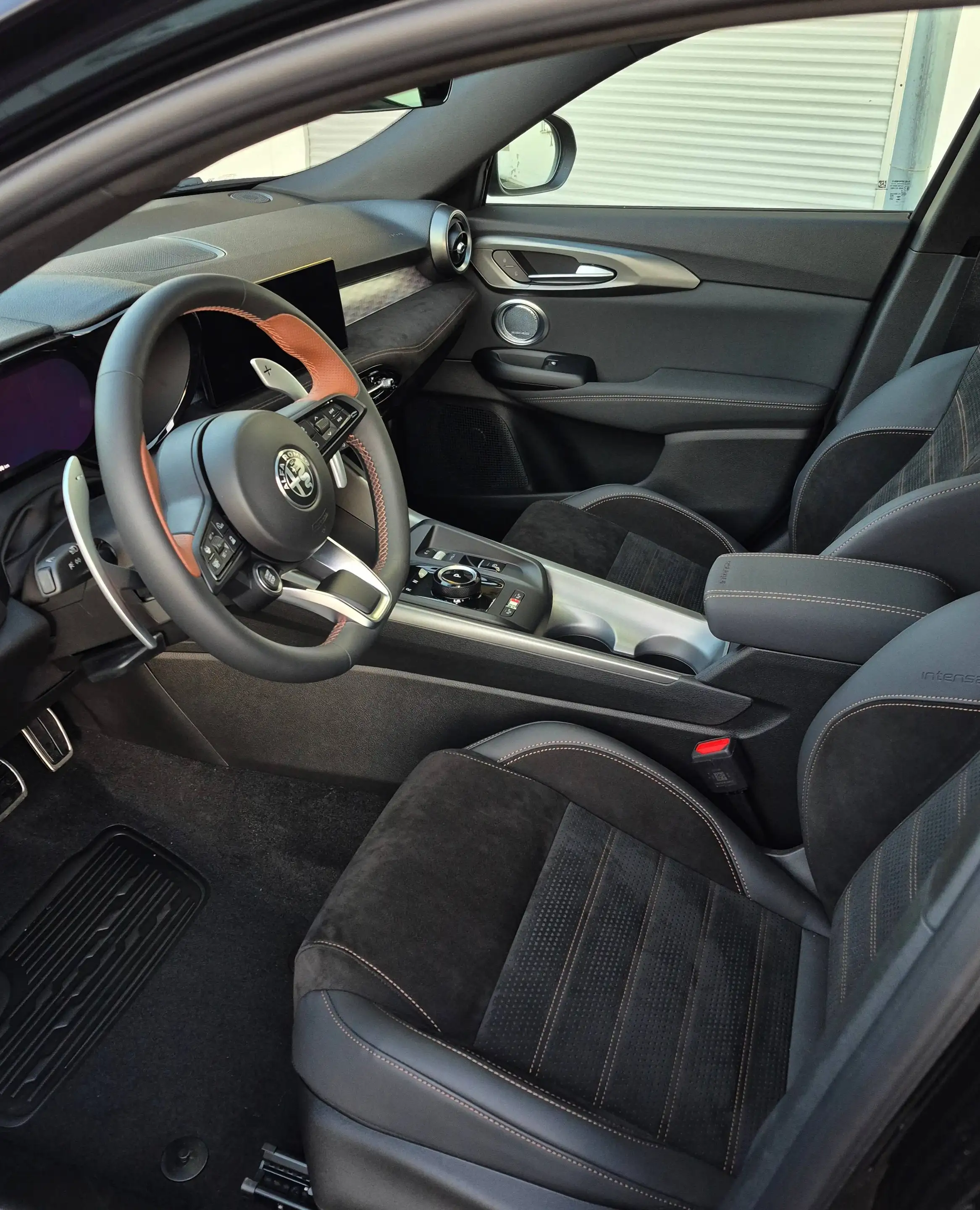 Alfa Romeo Tonale Tonale 1.5 VGT Hybrid Intensa, Matrix, ACC, Kamera — photo 5