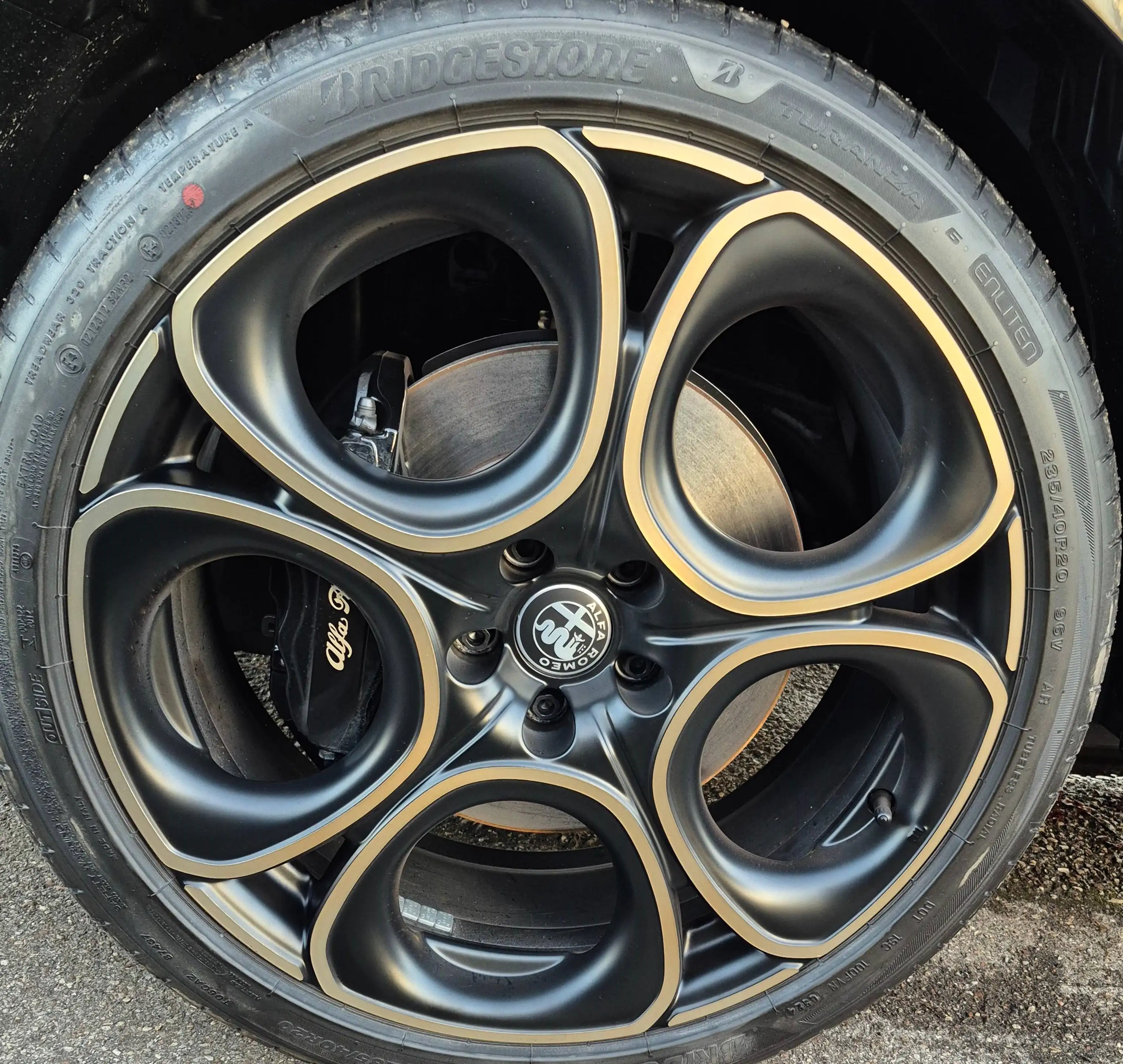 Alfa Romeo Tonale Tonale 1.5 VGT Hybrid Intensa, Matrix, ACC, Kamera — photo 10