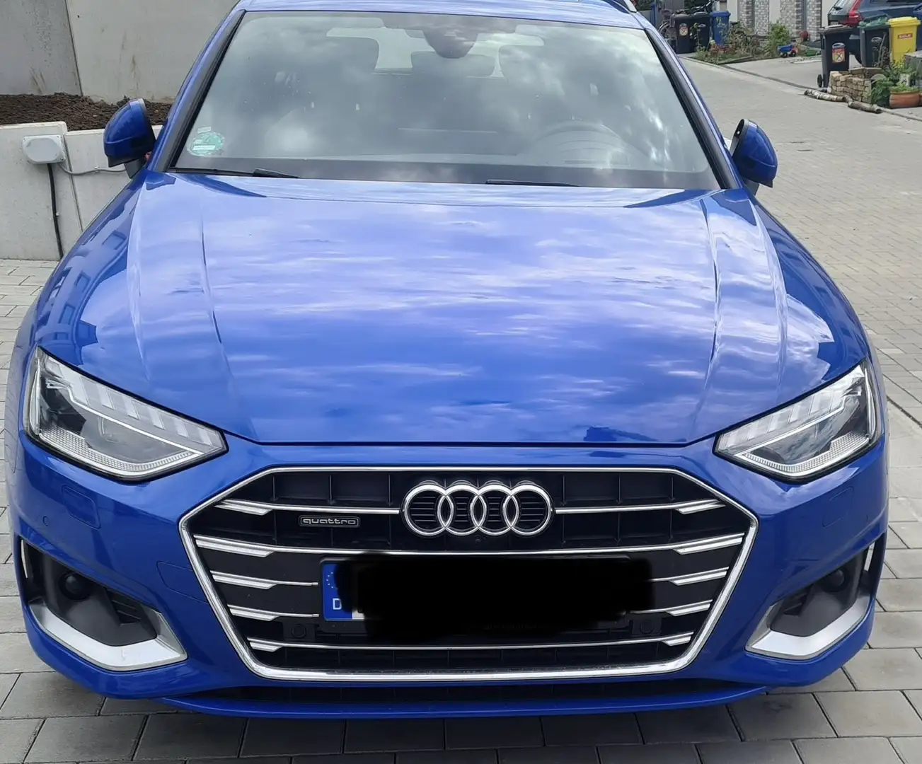 Audi A4 45 TFSI quattro advanced Blau - 1