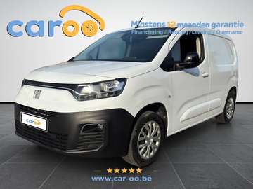 1.5 BlueHDI L1 Light S/S *APPLE CARPLAY - ACHTERUITRIJCAMERA - SCHAKELPADDLES - CRUISE CONTROL - LANE KEEPING AID*