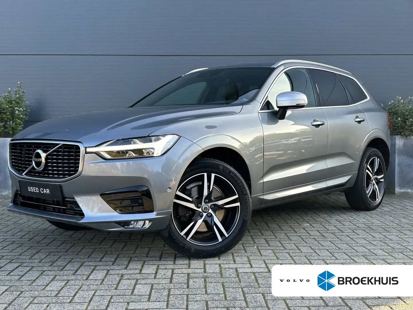 Volvo XC60 2.0 T5 R-Design | Luchtvering | Trekhaak | Camera Gris - 1