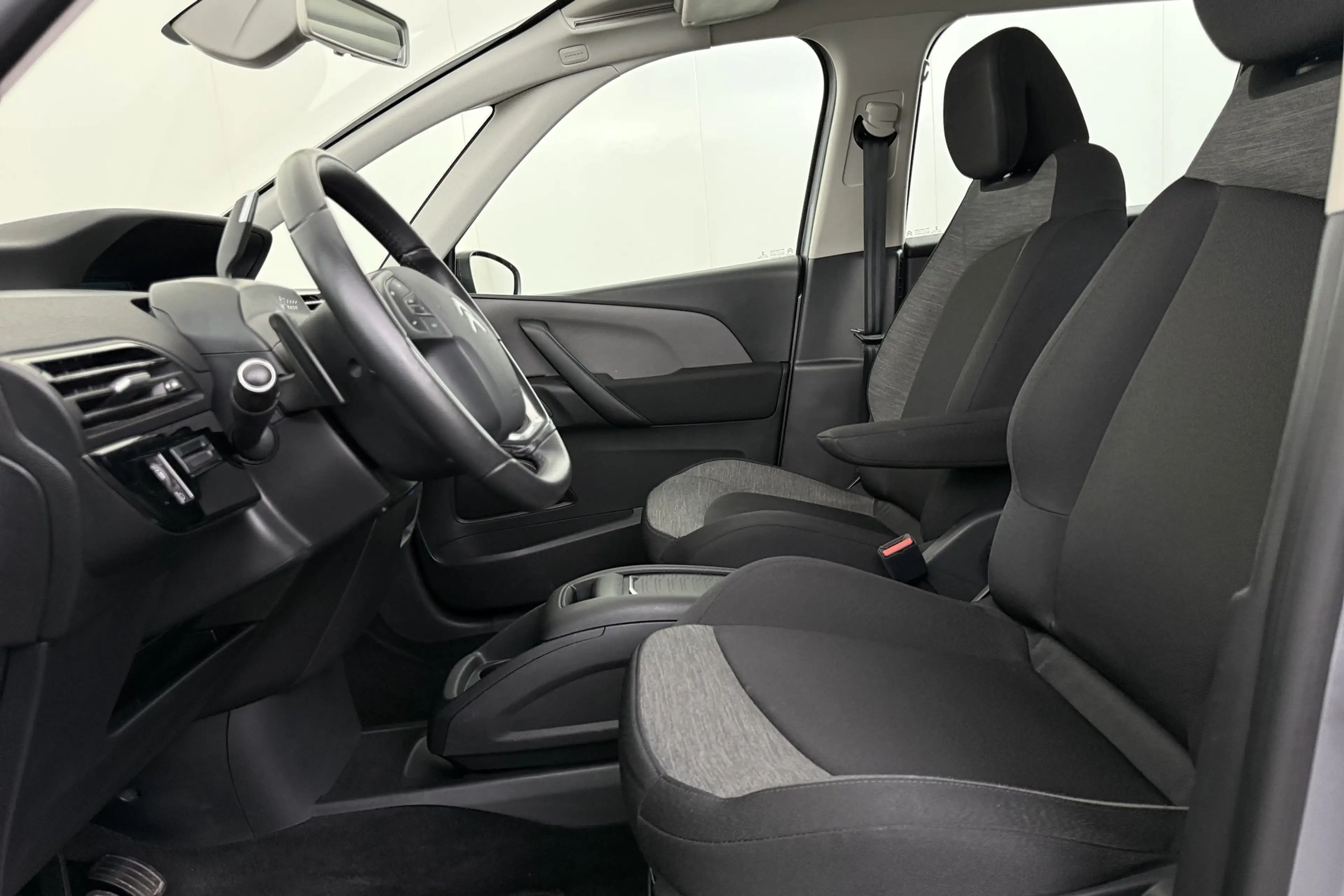 Citroen Spacetourer 1.2 130 EAT8 Feel — photo 10