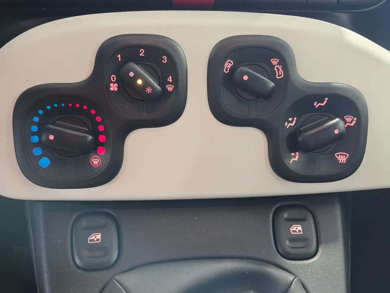 Fiat Panda Pandina 1.0i MHEV Cross, миниатюра 22