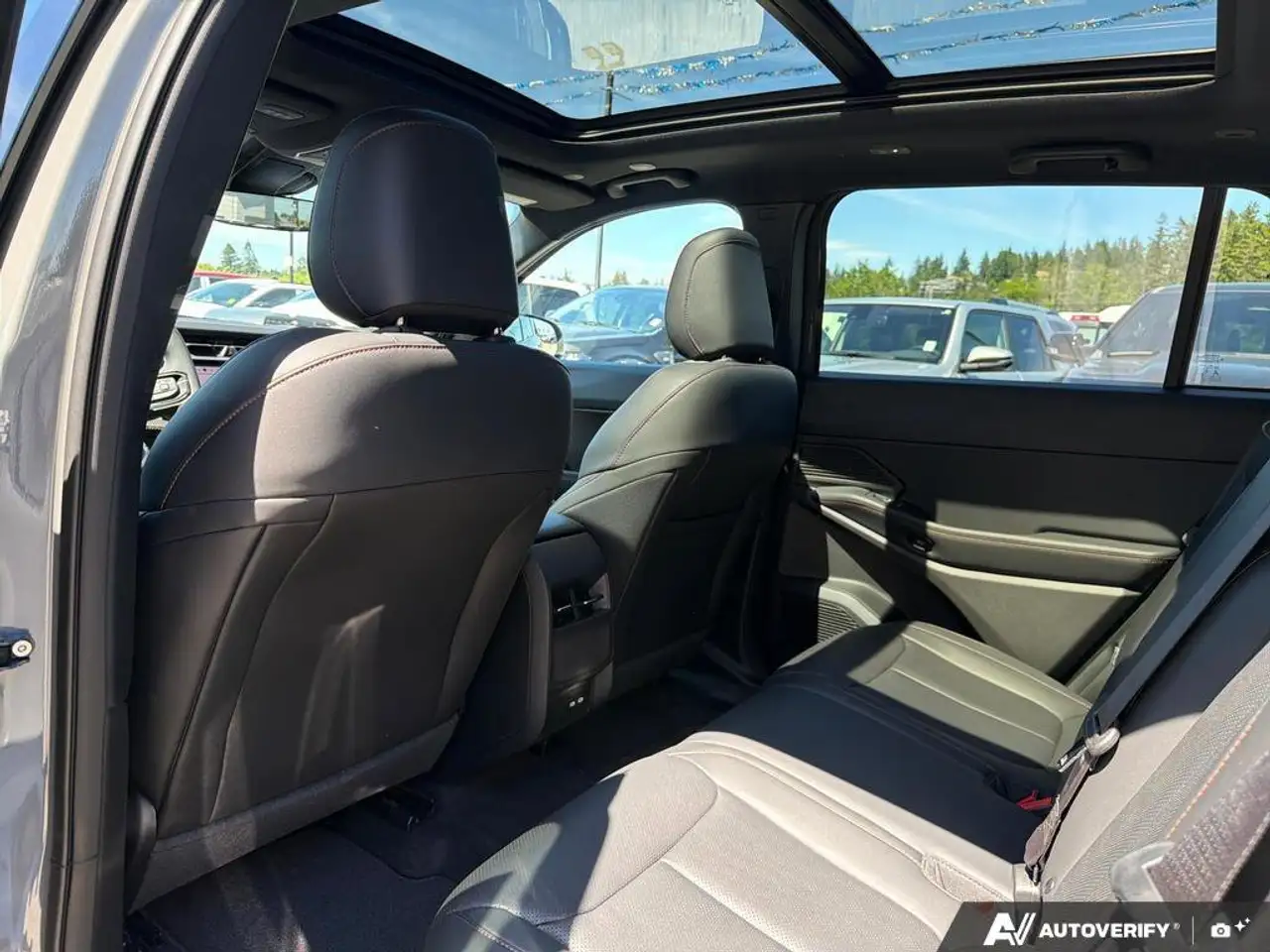 Jeep Cherokee photo Jeep Cherokee