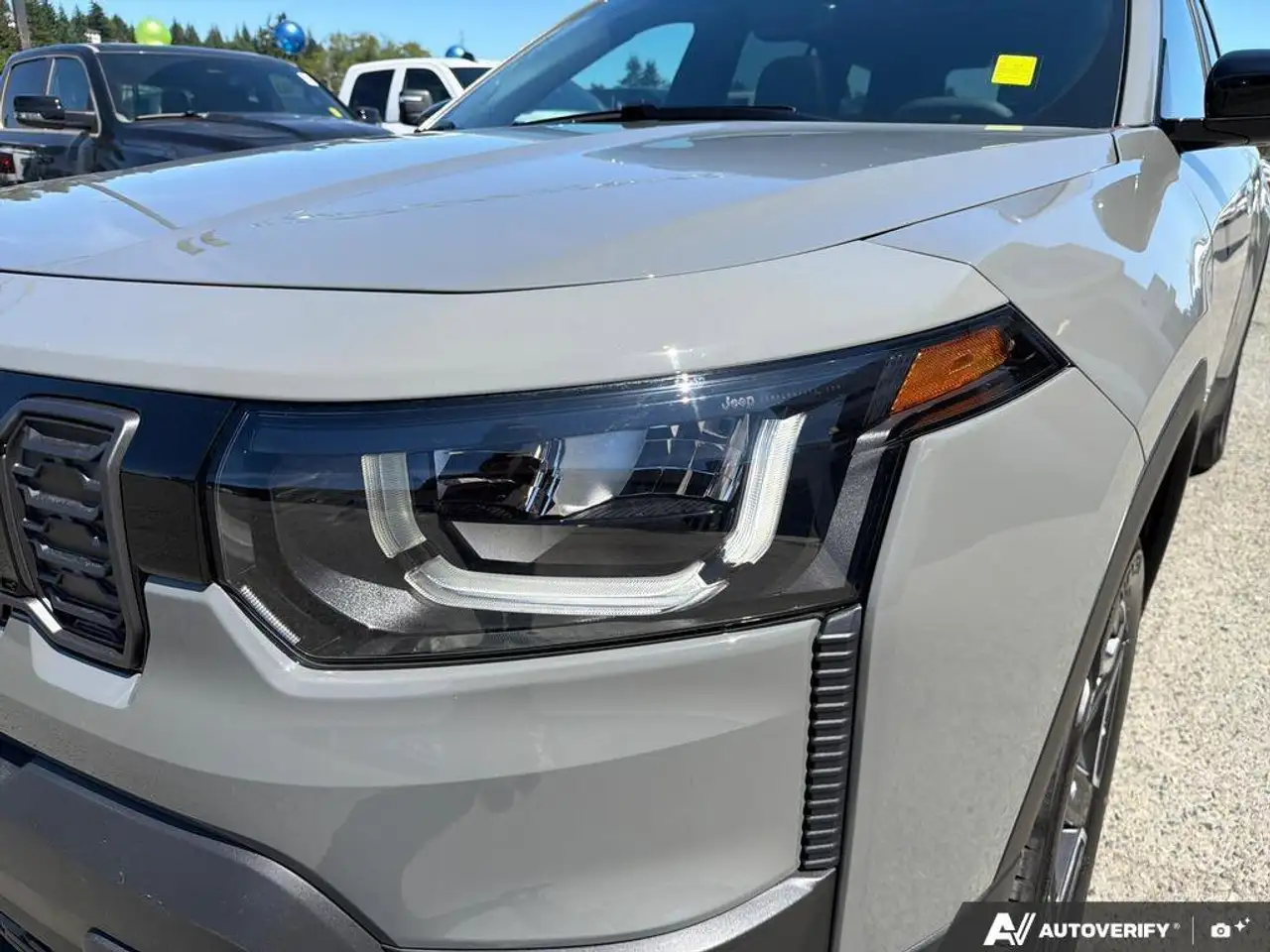 Jeep Cherokee photo Jeep Cherokee