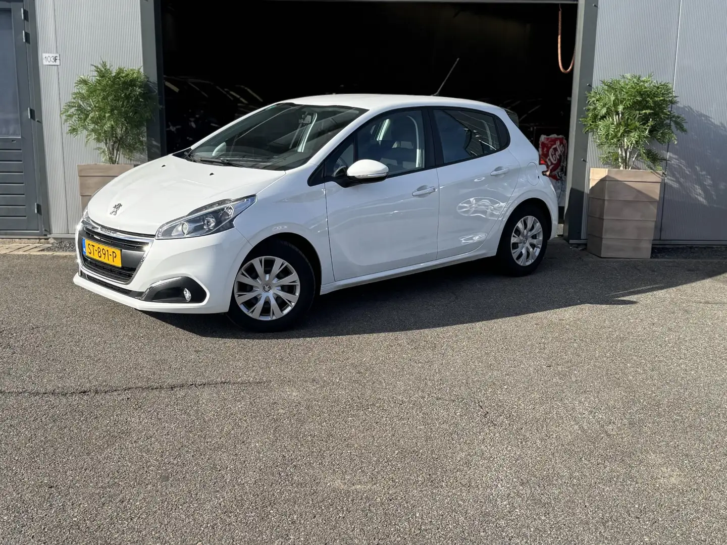 Peugeot 208 1.2 PureTech Blue Lion NAP/AIRCO/ APK/GARANTIE/ Blanc - 2