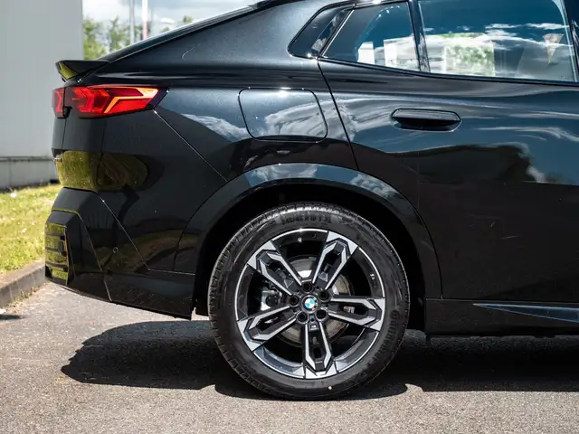 BMW X2 view 9