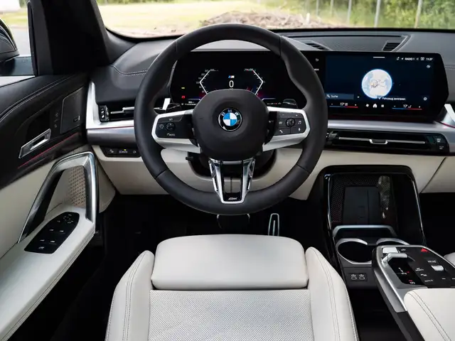 BMW X2 view 13
