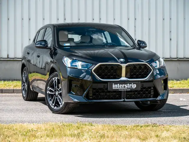 BMW X2 view 3