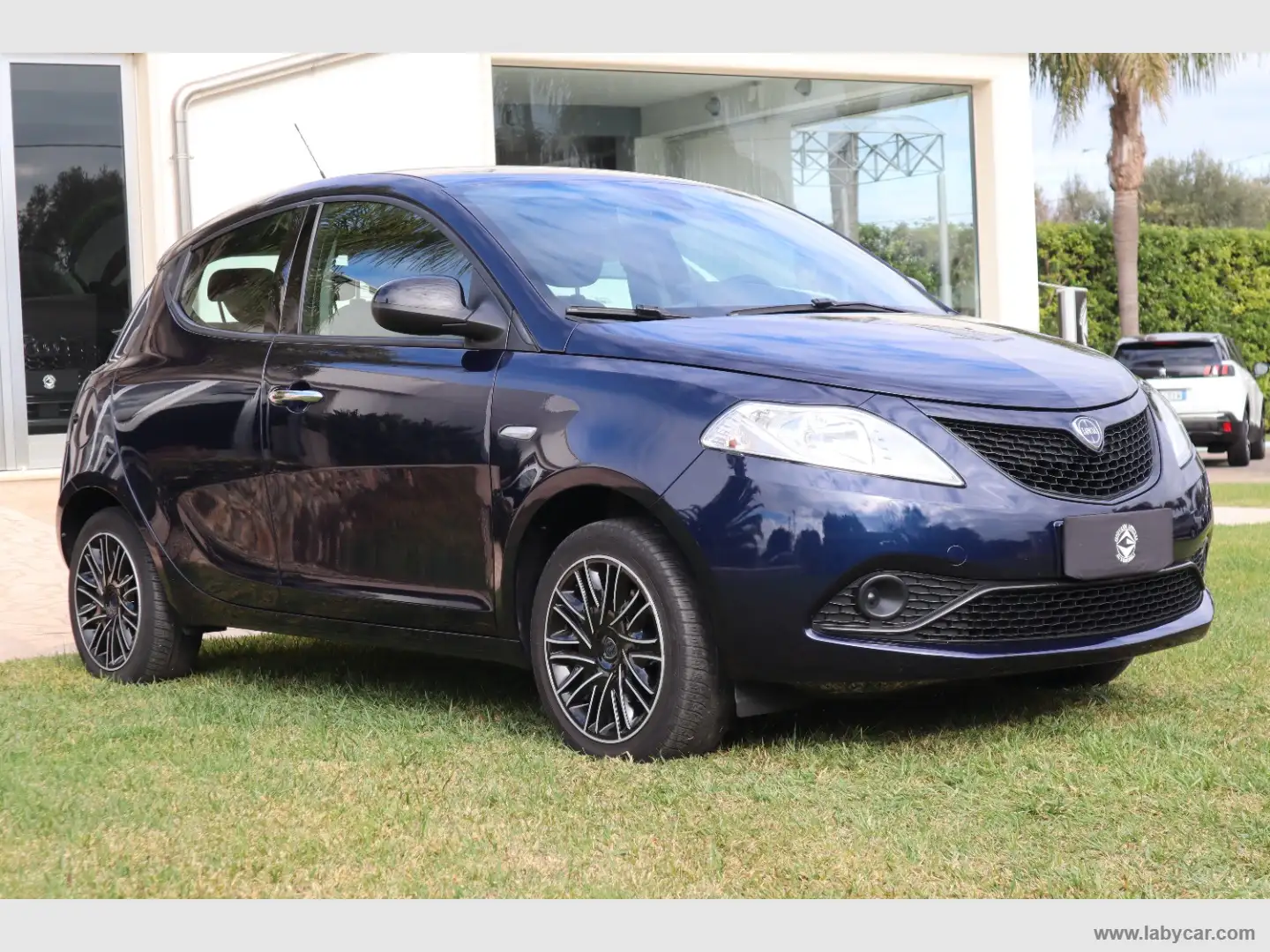 Lancia Ypsilon 1.2 69 CV 5p. GPL Ecochic Gold Blu/Azzurro - 1