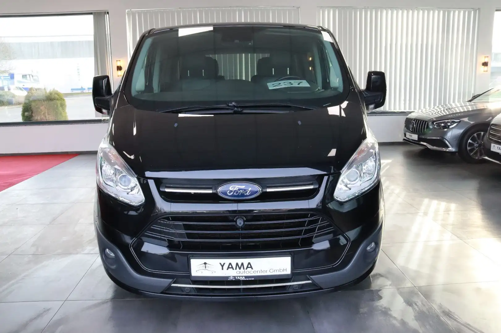 Ford Transit Custom 2.0 Titanium * 6-SITZER + LEDER * Noir - 2