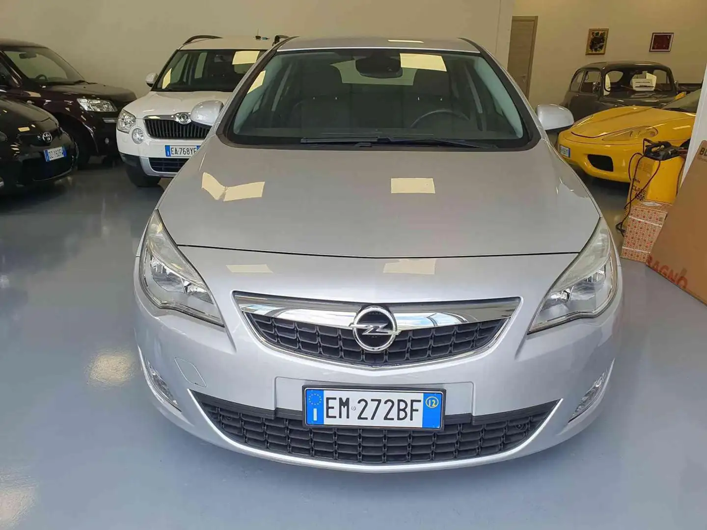 Opel Astra 1.7 CDTI 125CV 5 porte Cosmo Argento - 2