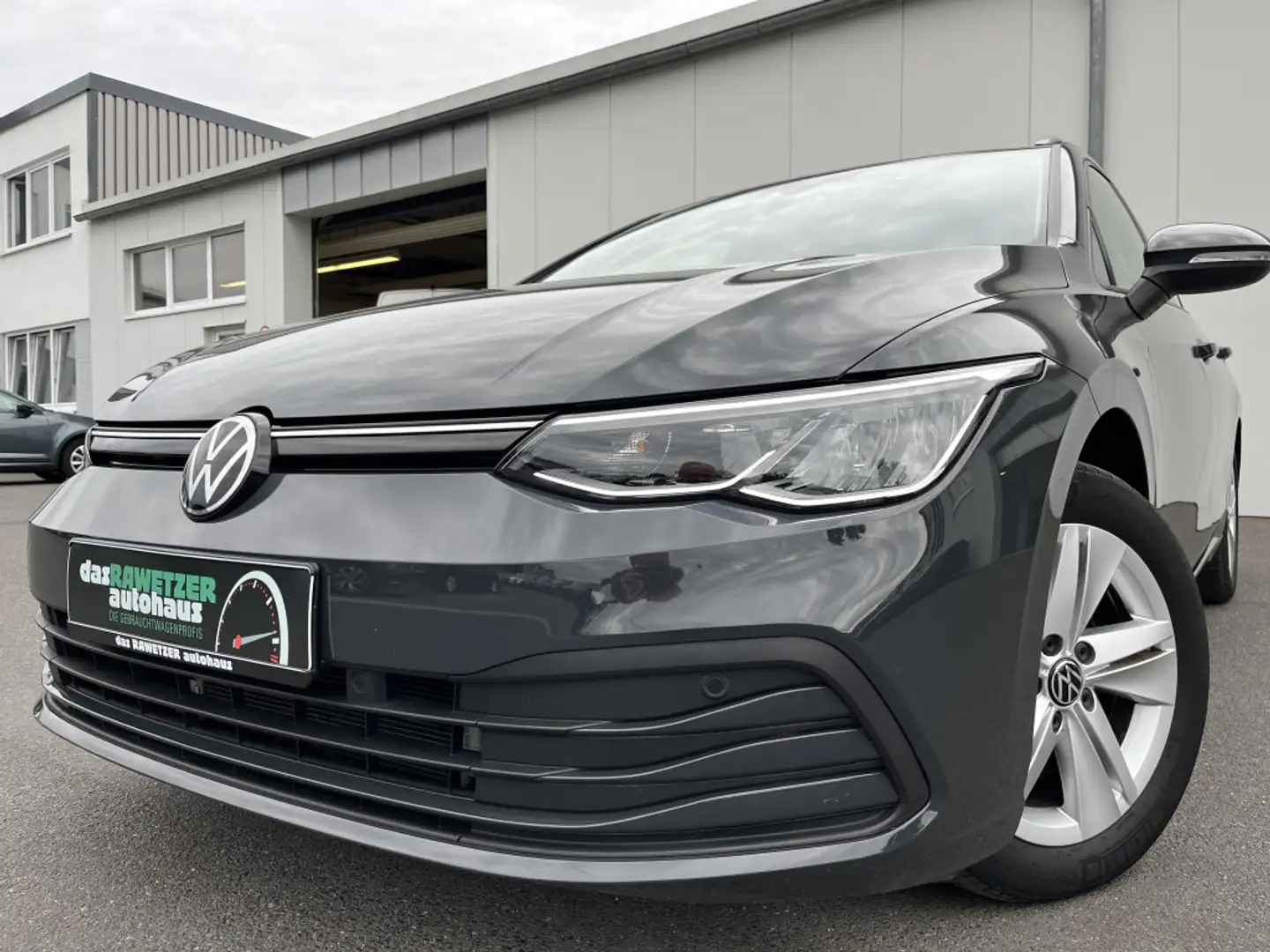 Volkswagen Golf Variant 2.0 TDI DSG Life 138€ m. 20% Anzahlung A Gris - 1