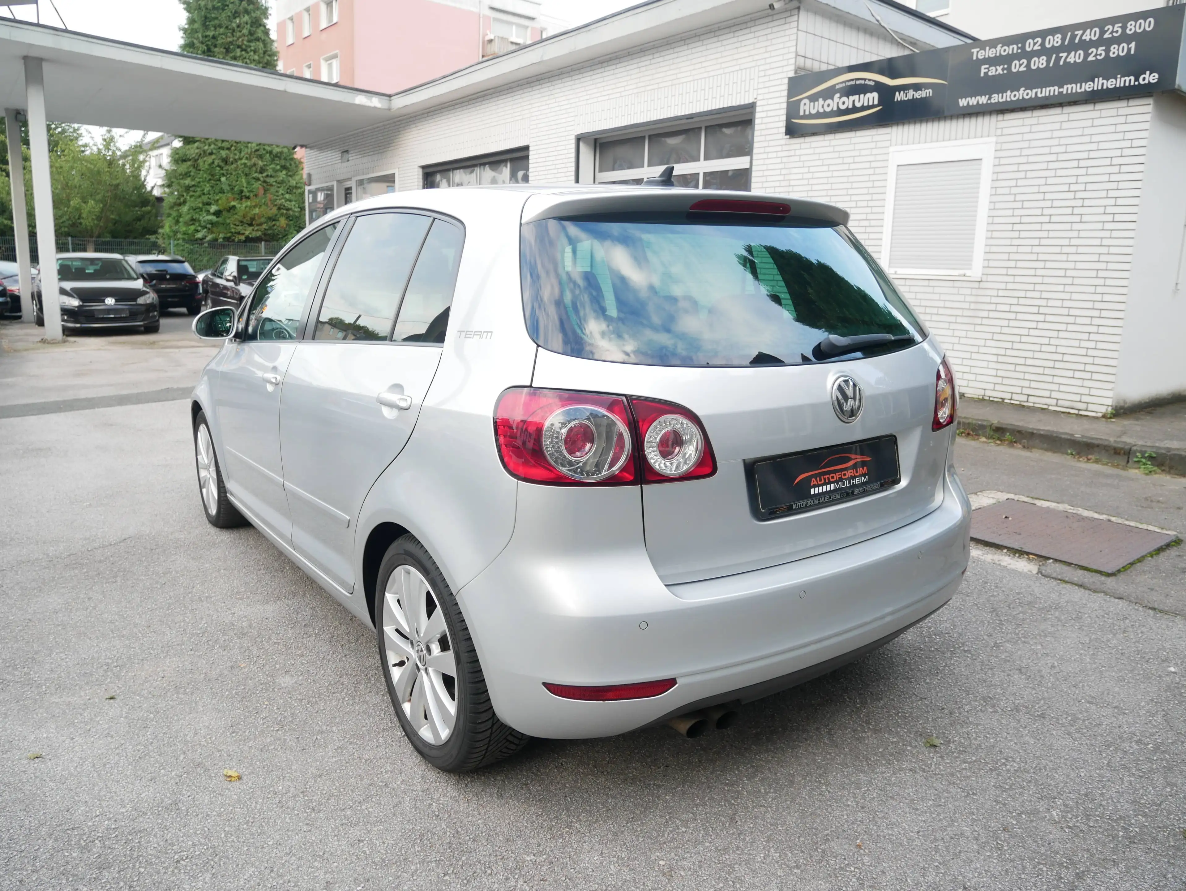 Volkswagen Golf Plus Team Bi-Xenon Navi STHZ MFL PDC 17Zoll Alu AHK VW Soundsystem Sport-Fahrwerk Bluetooth Climatronic — photo 3