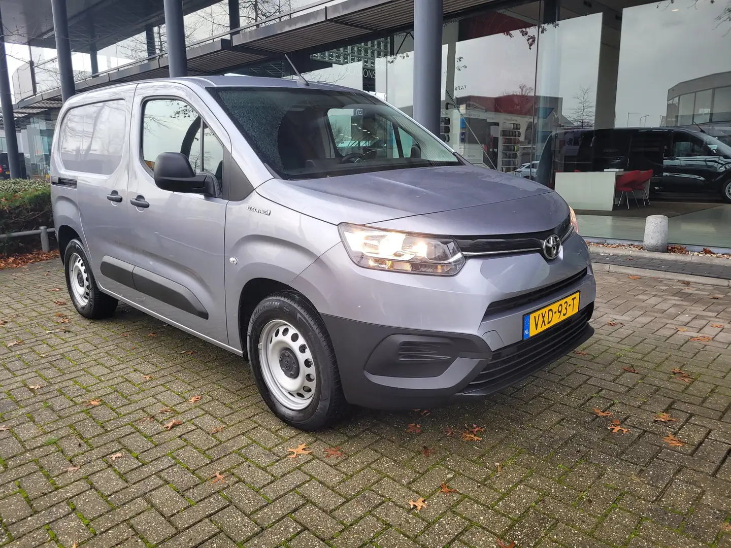 Toyota Proace City Electric Live 50 kWh airco Grijs - 1