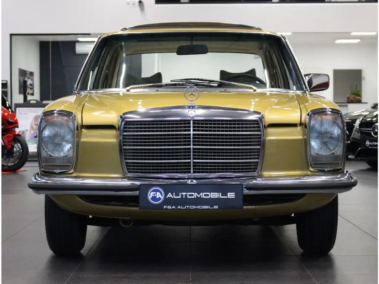 Mercedes-Benz 200 W 115 Strich 8*Voll Restauriert*Note 2+, foto 3