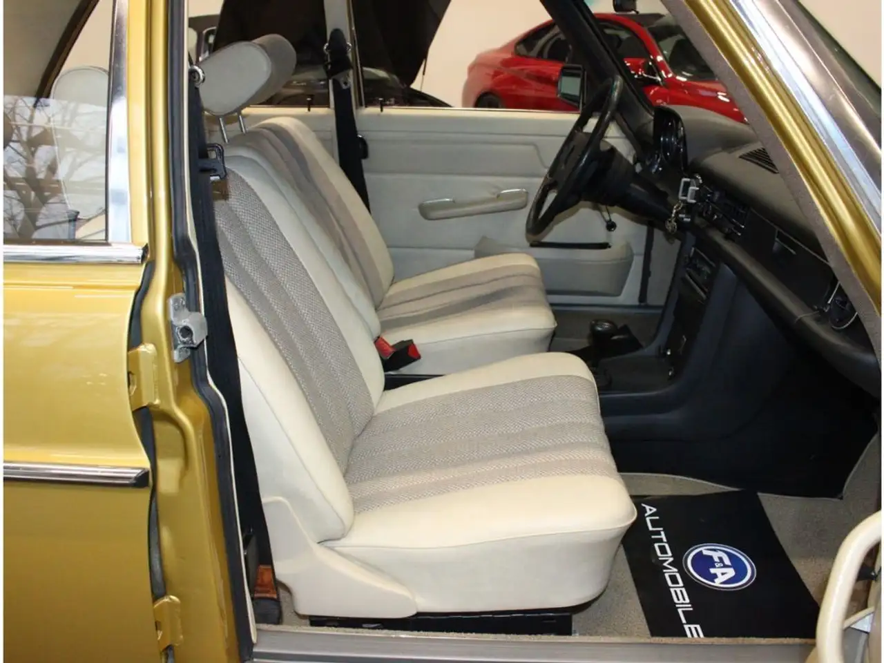 Mercedes-Benz 200 W 115 Strich 8*Voll Restauriert*Note 2+, foto 8