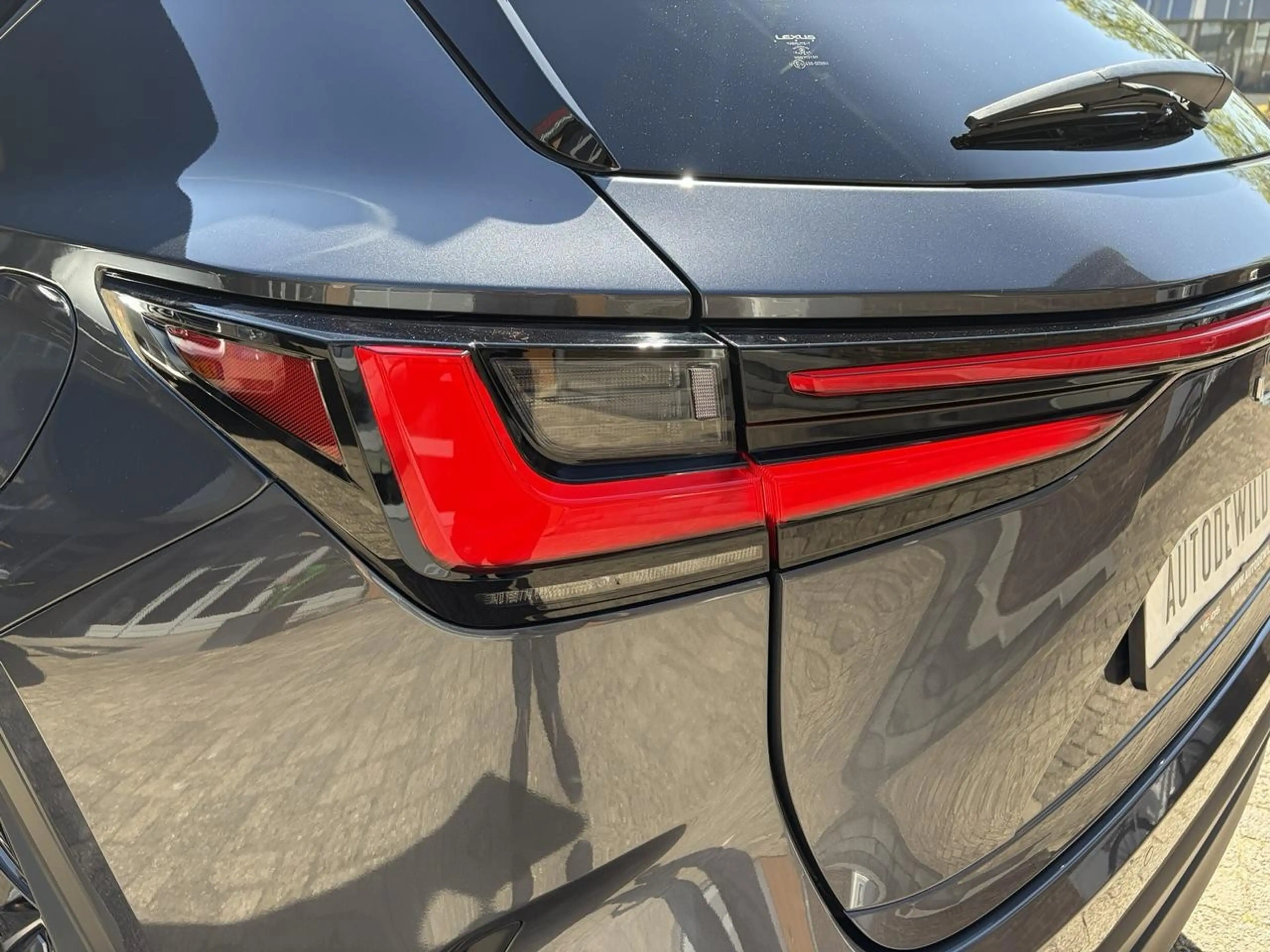 Lexus NX 450h+ AWD EXECUTIVE LINE A/T — photo 6