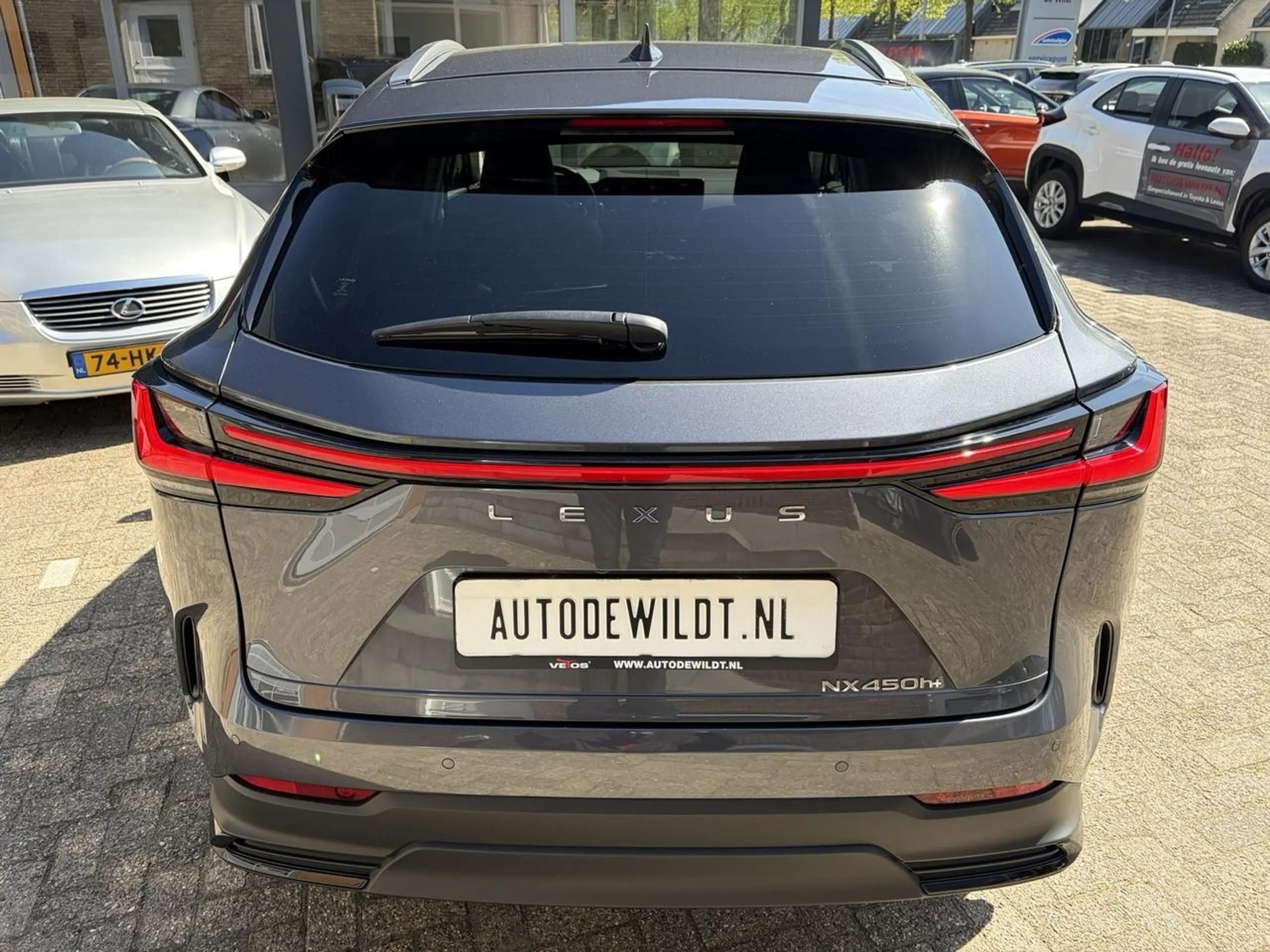 Lexus NX 450h+ AWD EXECUTIVE LINE A/T — photo 8
