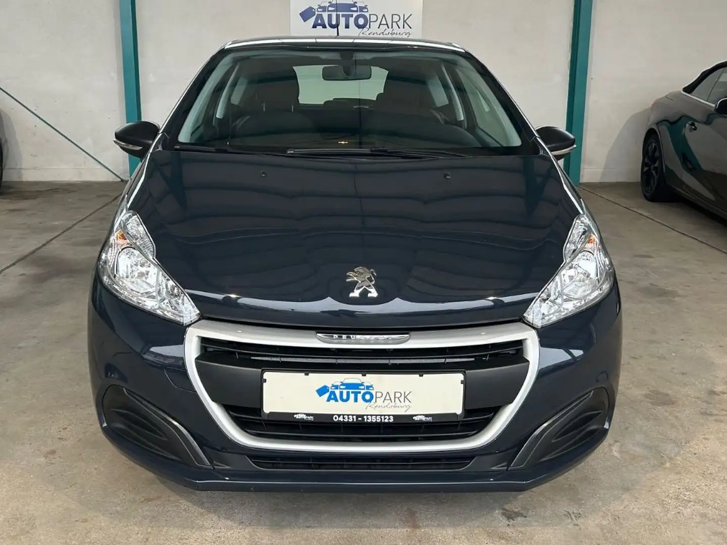 Peugeot 208 1.2 Active Blau - 2